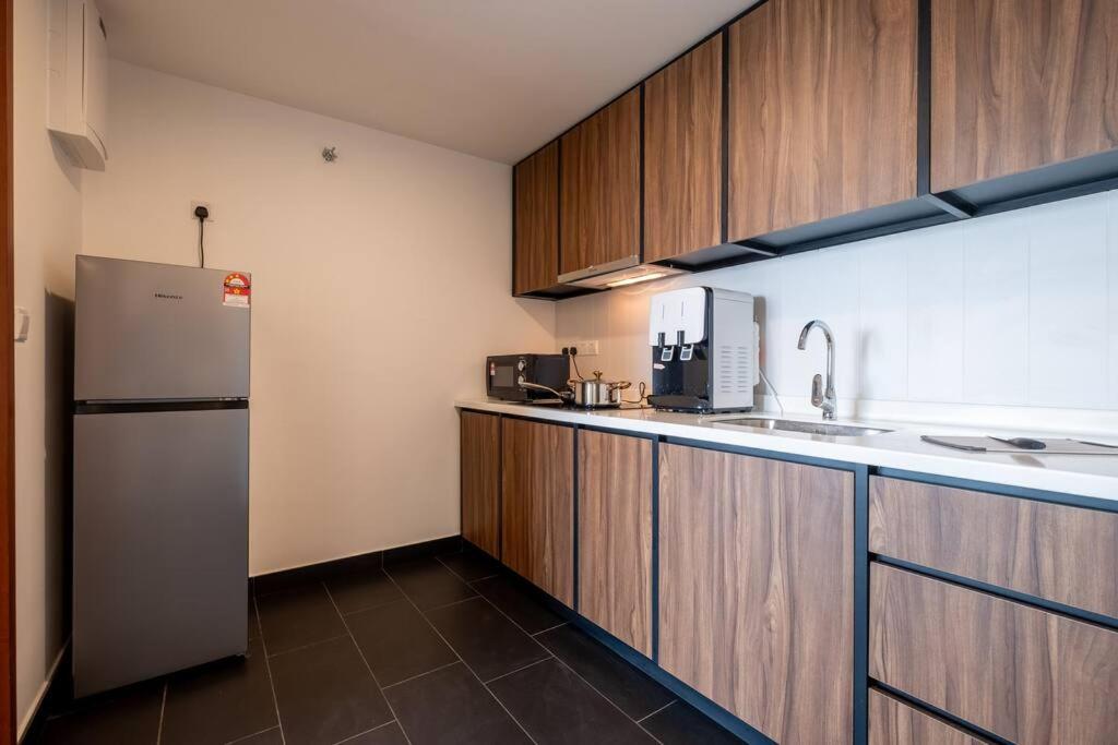 UNA Residence By Feel Home Malaysia opposite Sunway Velocity Mall