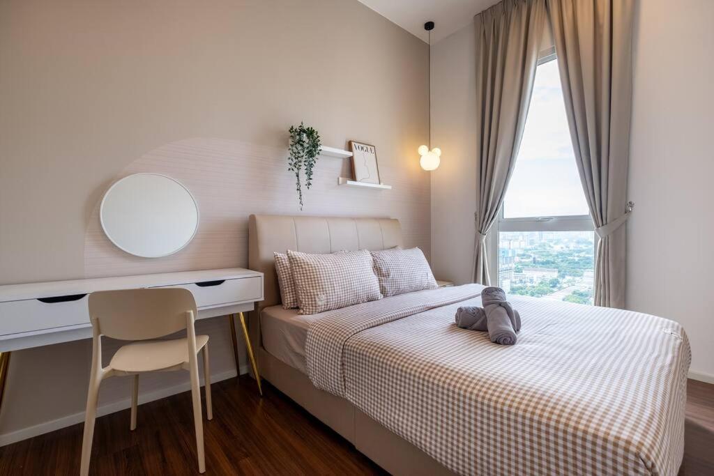 UNA Residence By Feel Home Malaysia opposite Sunway Velocity Mall
