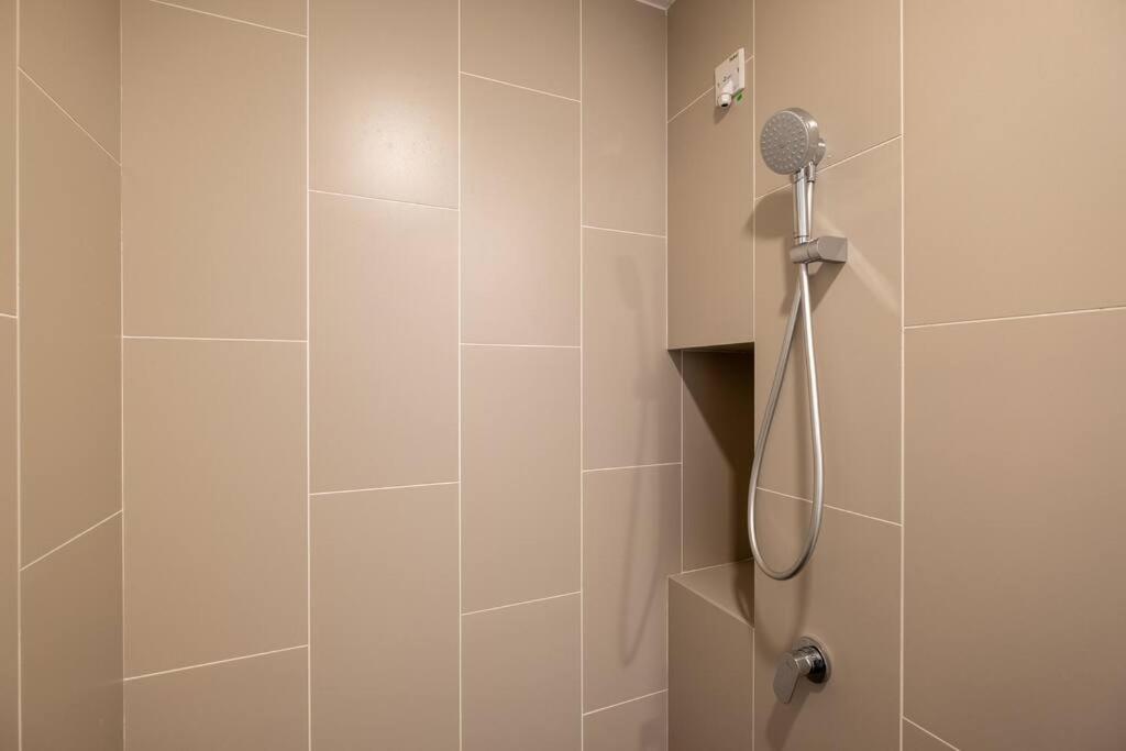 UNA Residence By Feel Home Malaysia opposite Sunway Velocity Mall