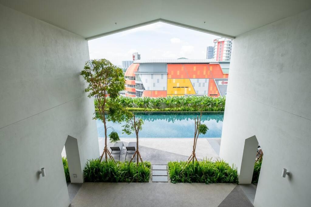 UNA Residence By Feel Home Malaysia opposite Sunway Velocity Mall