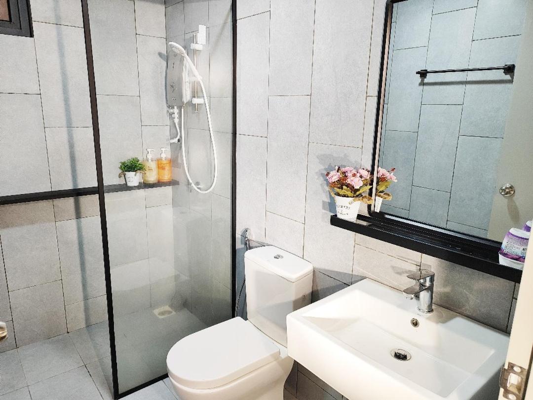7INN KL near MRT Velocity Mall M Vertical