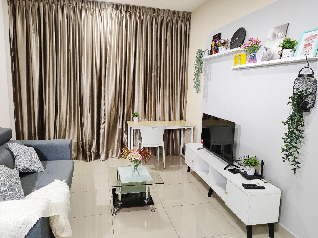 7INN KL near MRT Velocity Mall M Vertical