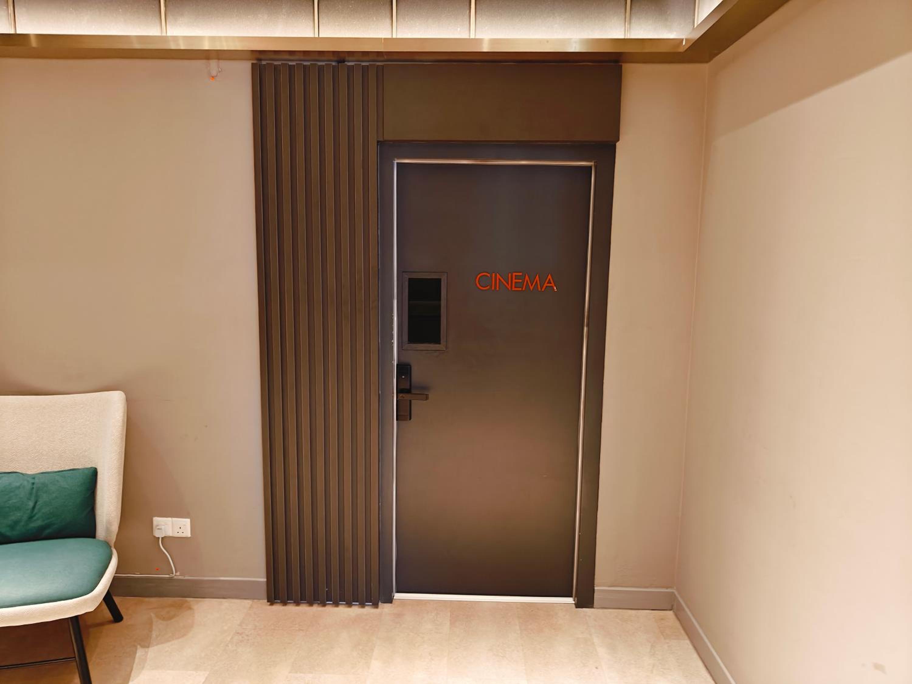 7INN KL near MRT Velocity Mall M Vertical