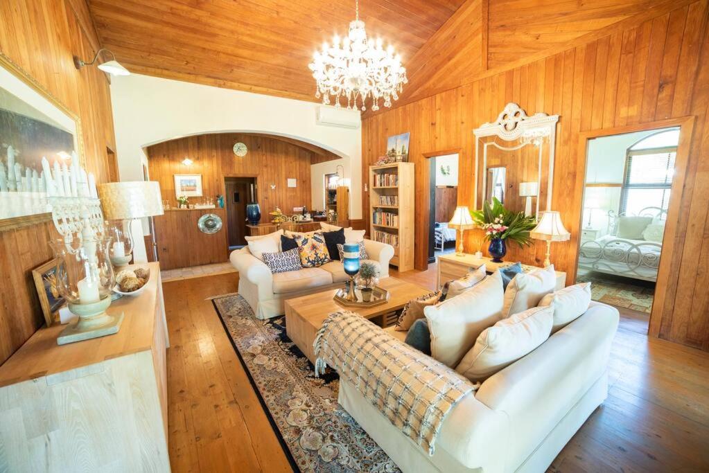 Celestial Dew 4br House in the Heart of Tyalgum