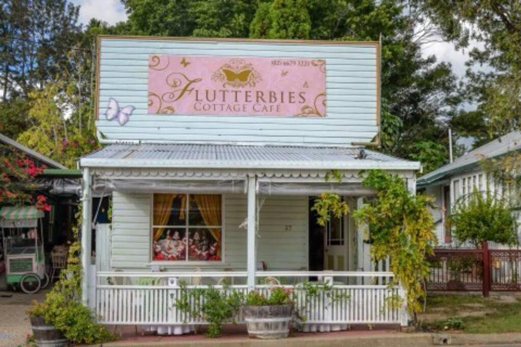 Celestial Dew 4br House in the Heart of Tyalgum