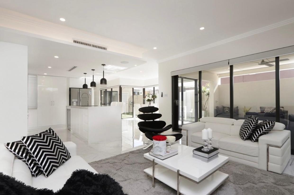 Ultra Modern Villa Walk to the Beach