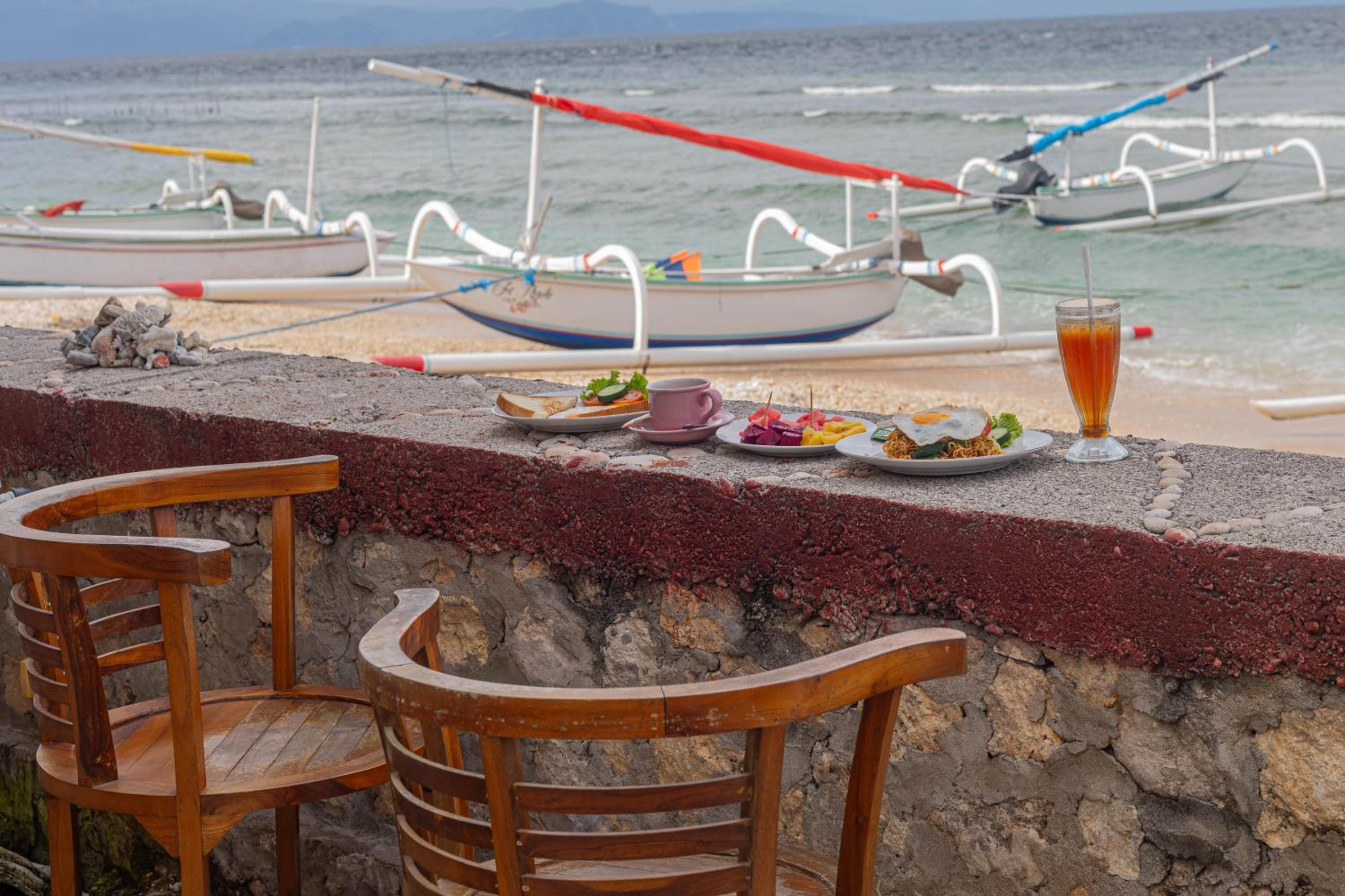Swan Beach Inn