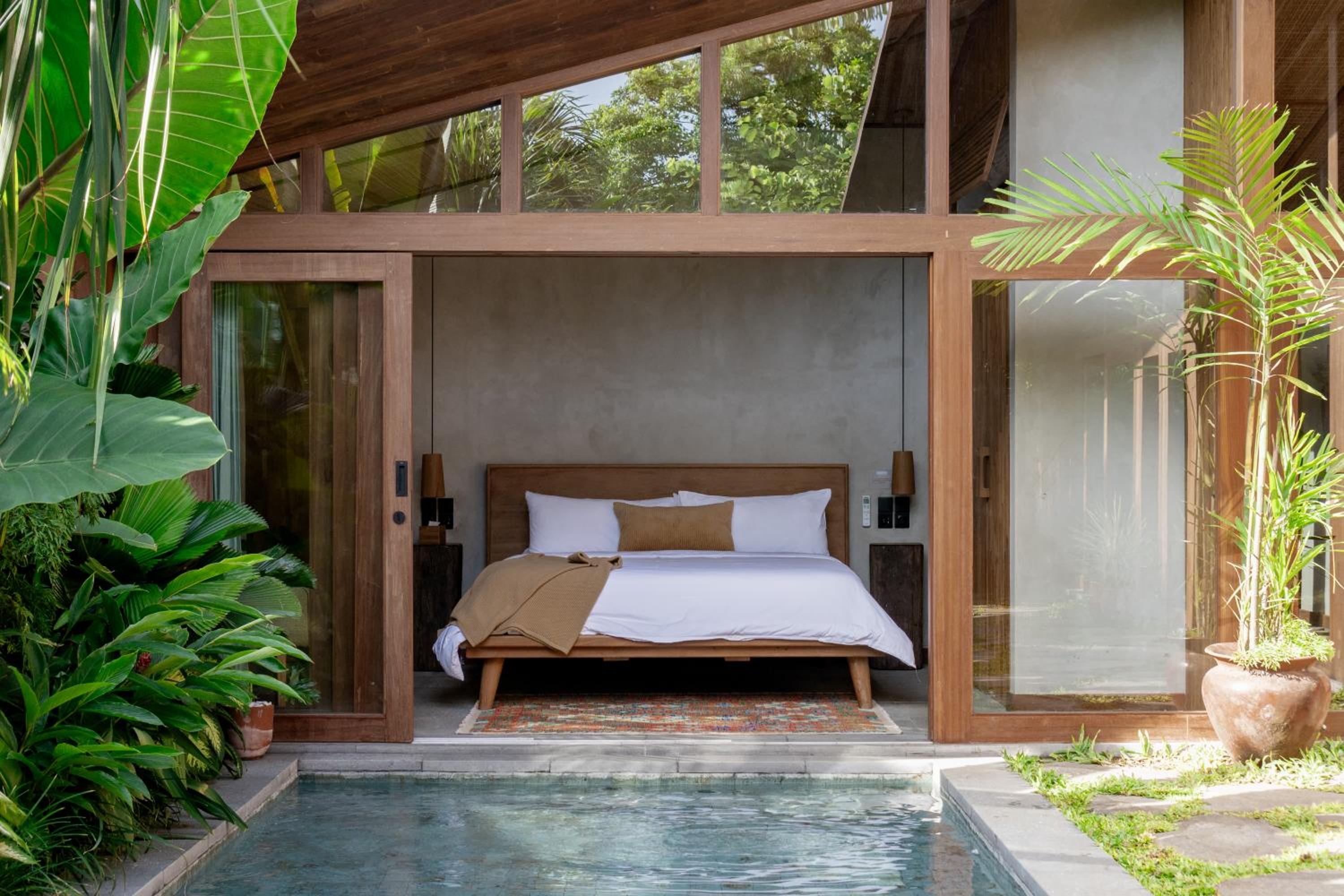 Masa Kini 3 BR Family Friendly Villa with Pool walking distance to Uluwatu Beach view 4