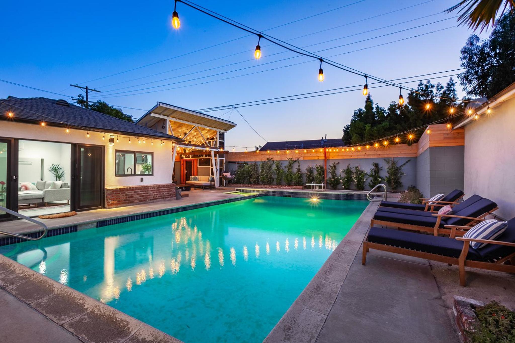 New House with Private Pool, Jacuzzi, Sauna and Cabana