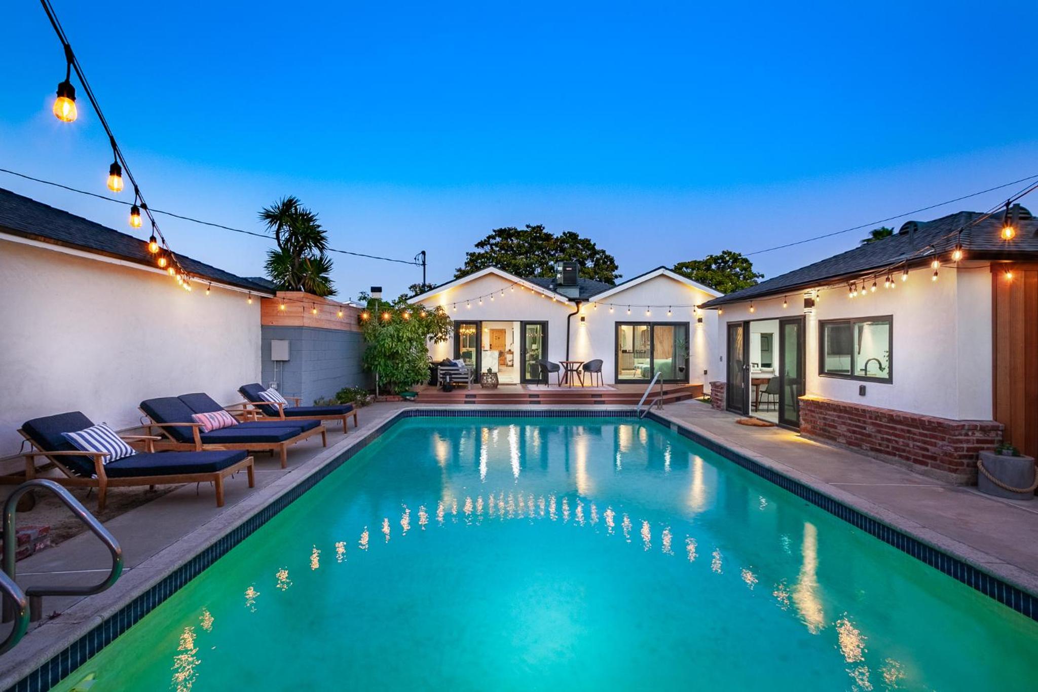 New House with Private Pool, Jacuzzi, Sauna and Cabana