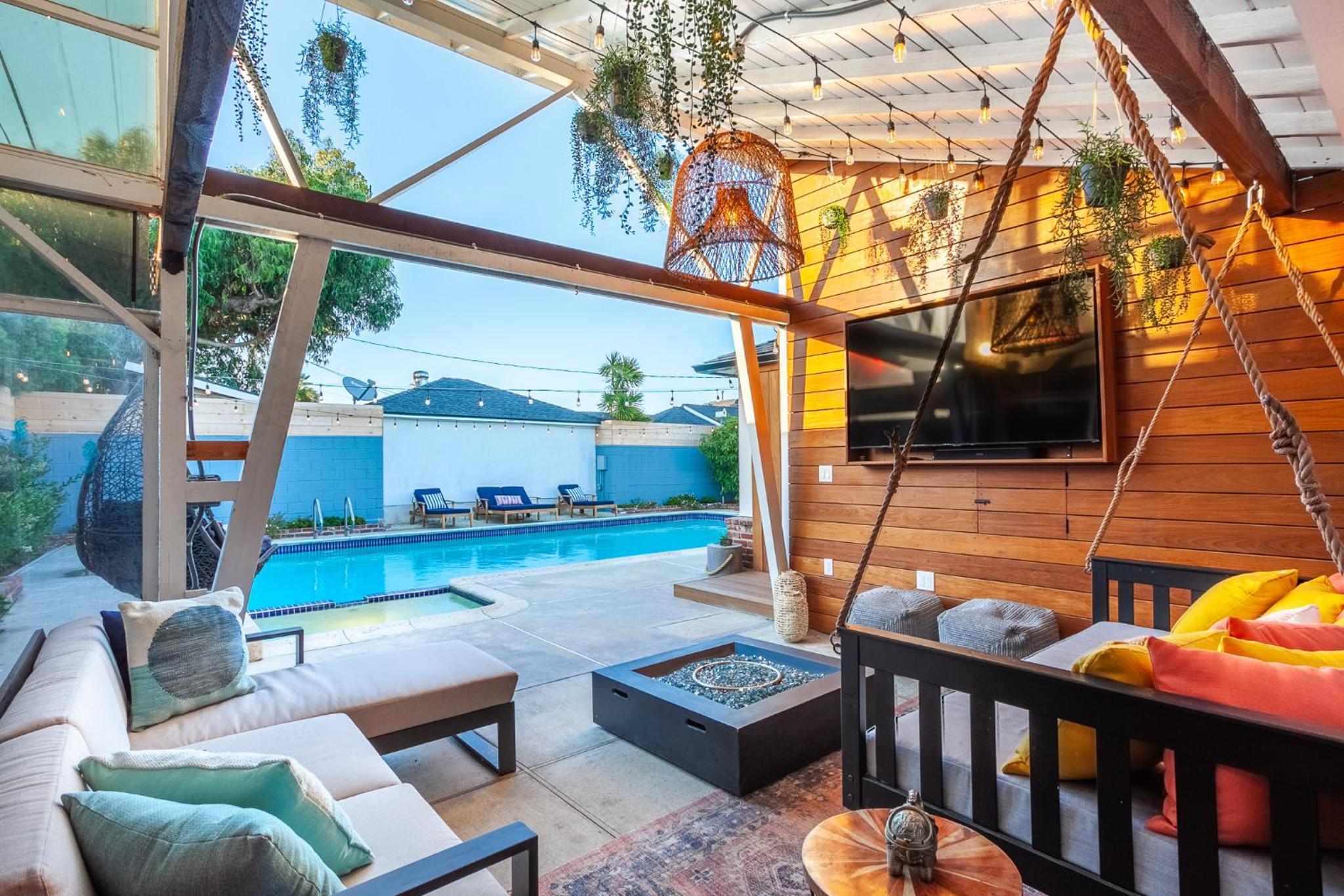 New House with Private Pool, Jacuzzi, Sauna and Cabana