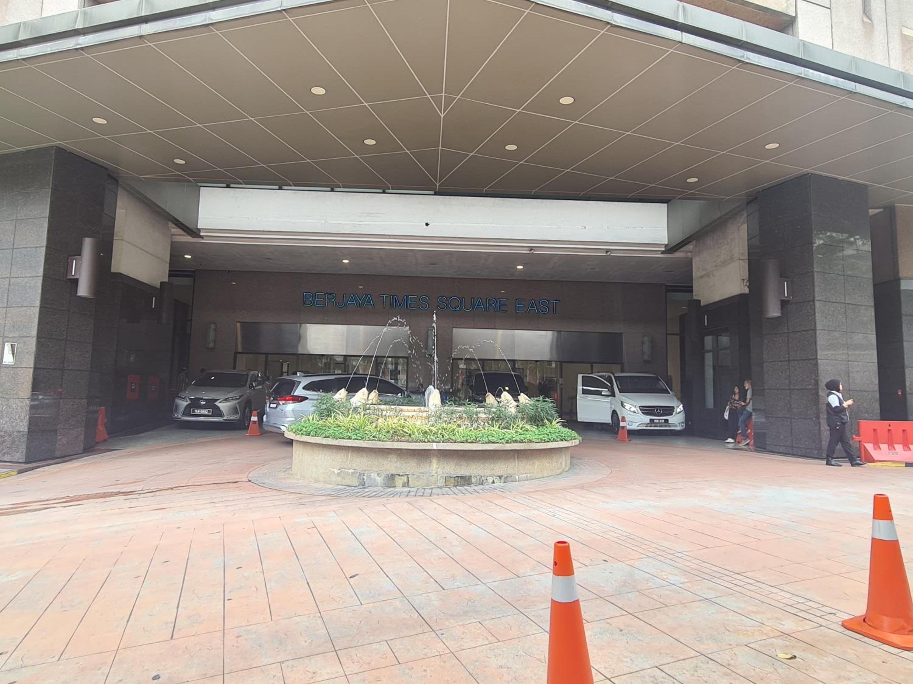 Raymond Suites at Times Square kuala Lumpur