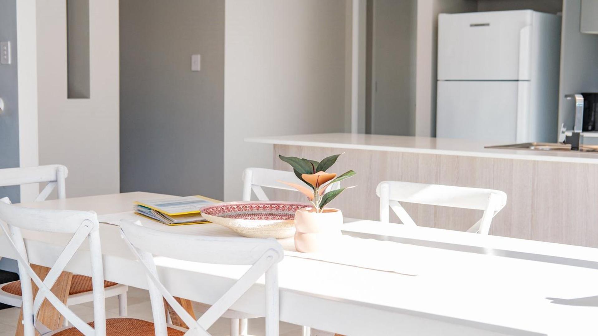 Seachange Umina- Modern, close to shops, beach