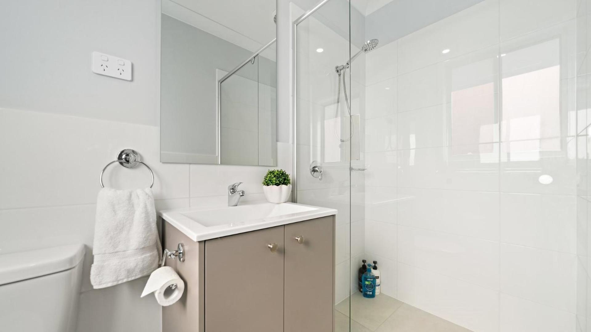 Seachange Umina- Modern, close to shops, beach