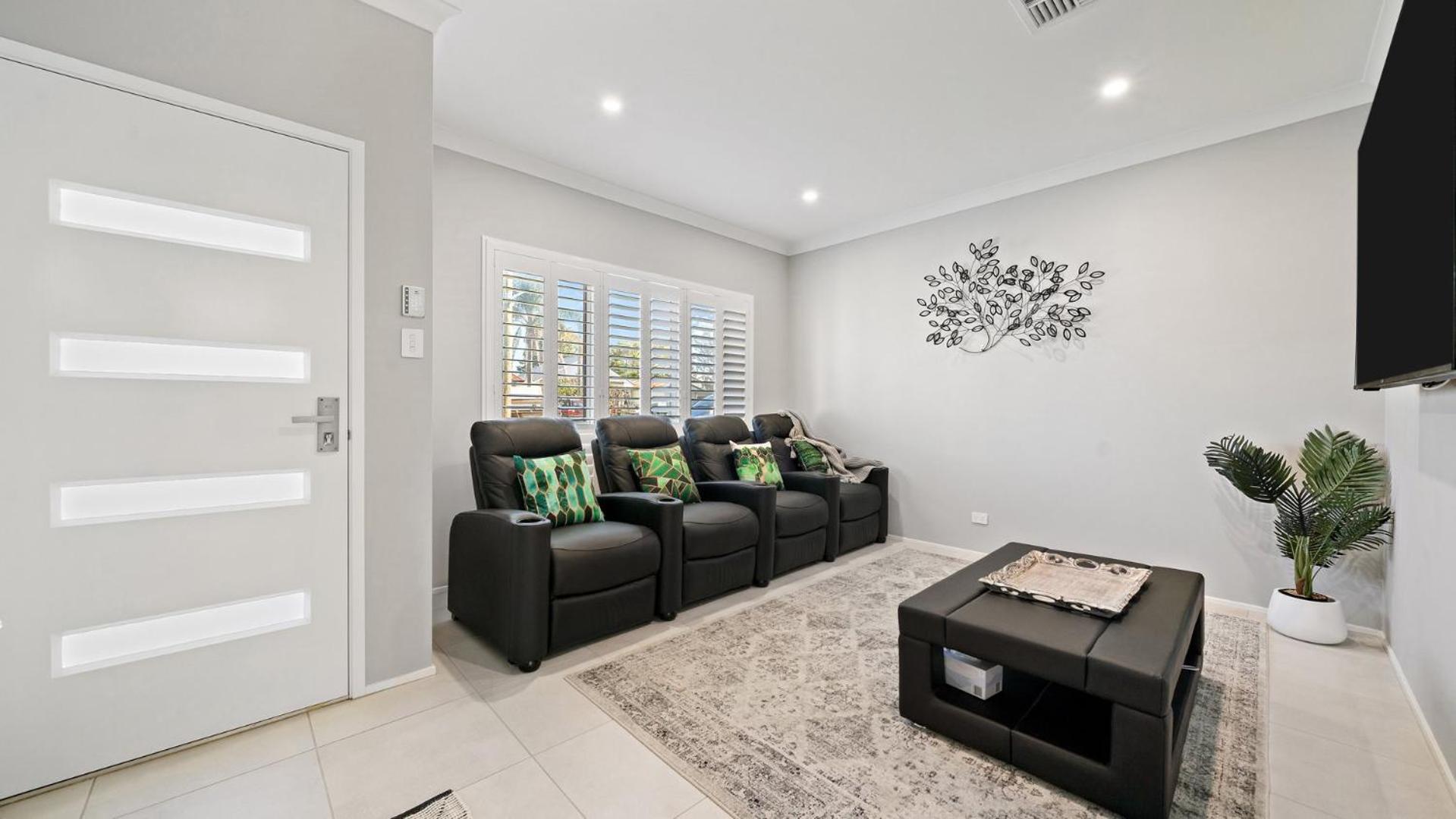 Seachange Umina- Modern, close to shops, beach