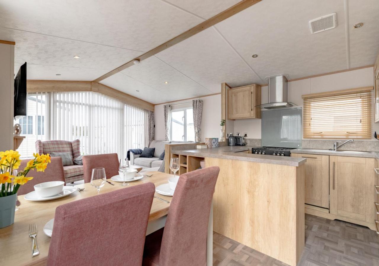 3 Bed in Llanbedrog oc-17crug view 5