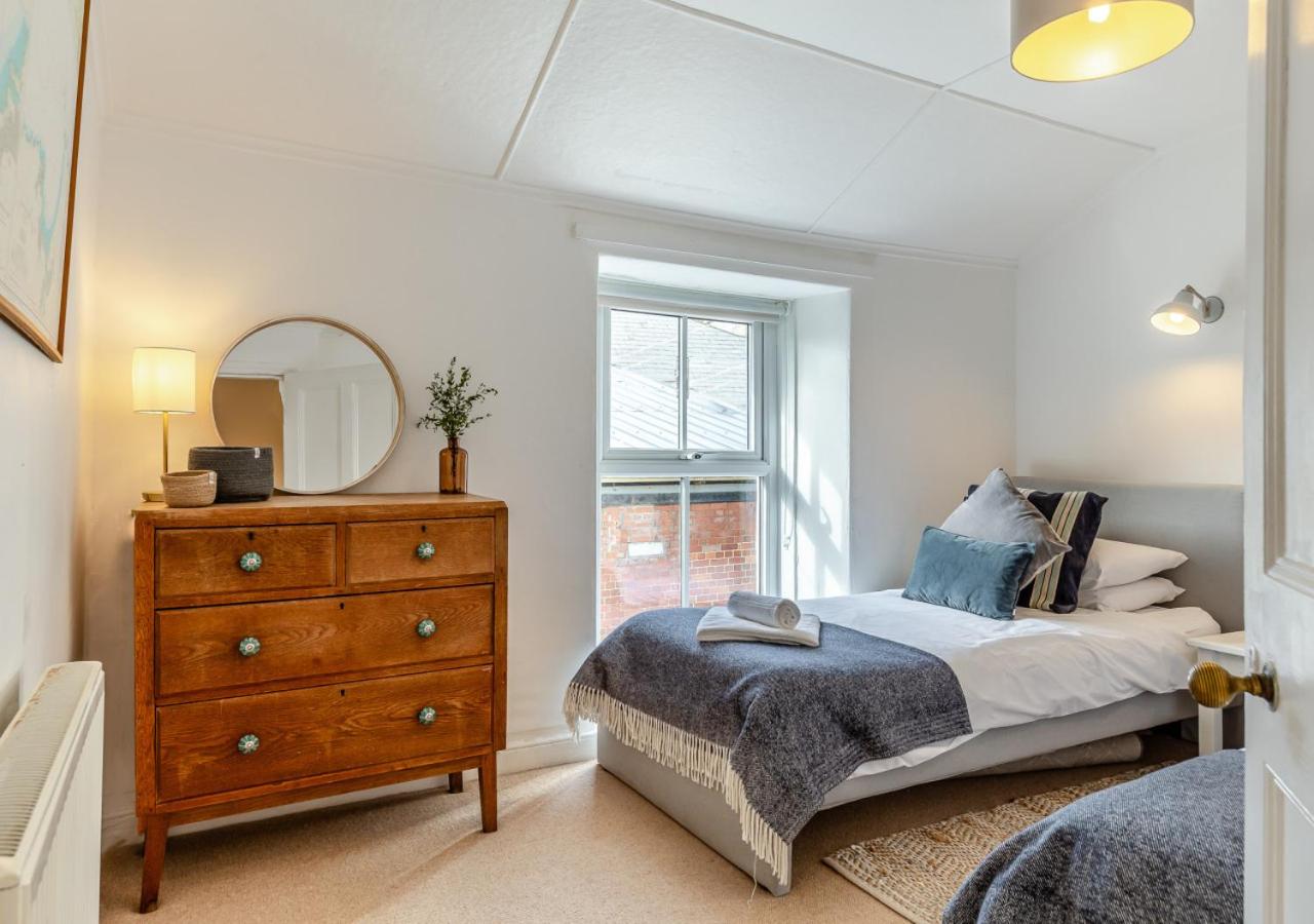 2 Bed in St. Ives oc-minmar