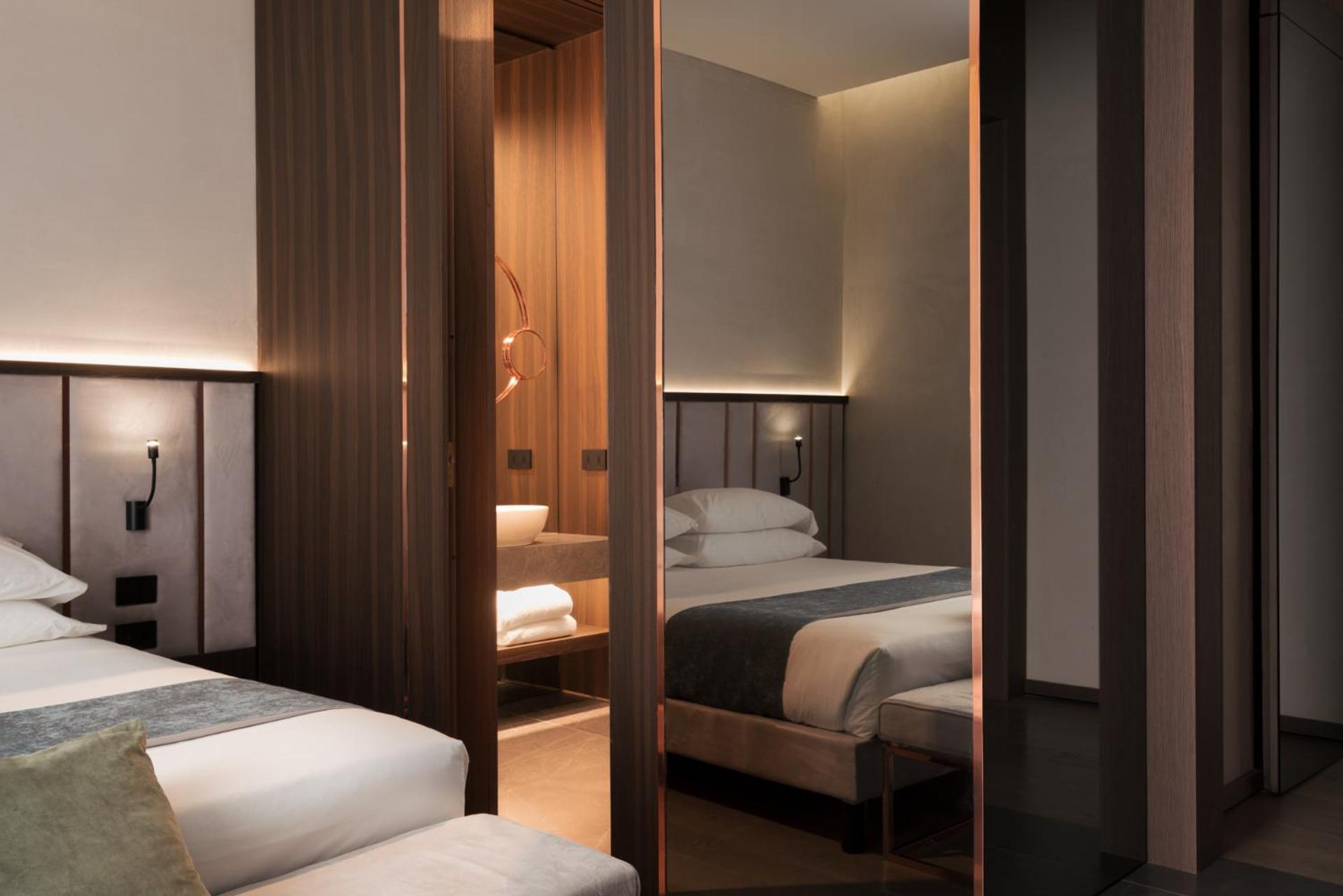 Agra Suites
