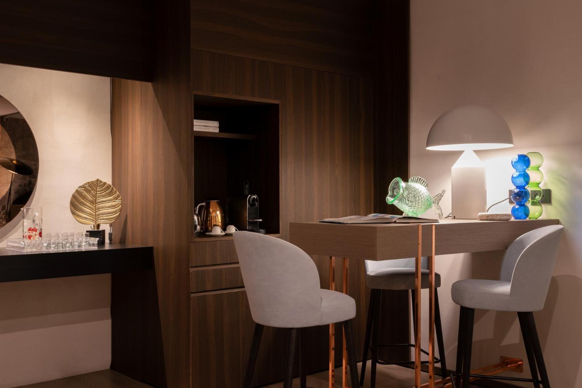 Agra Suites