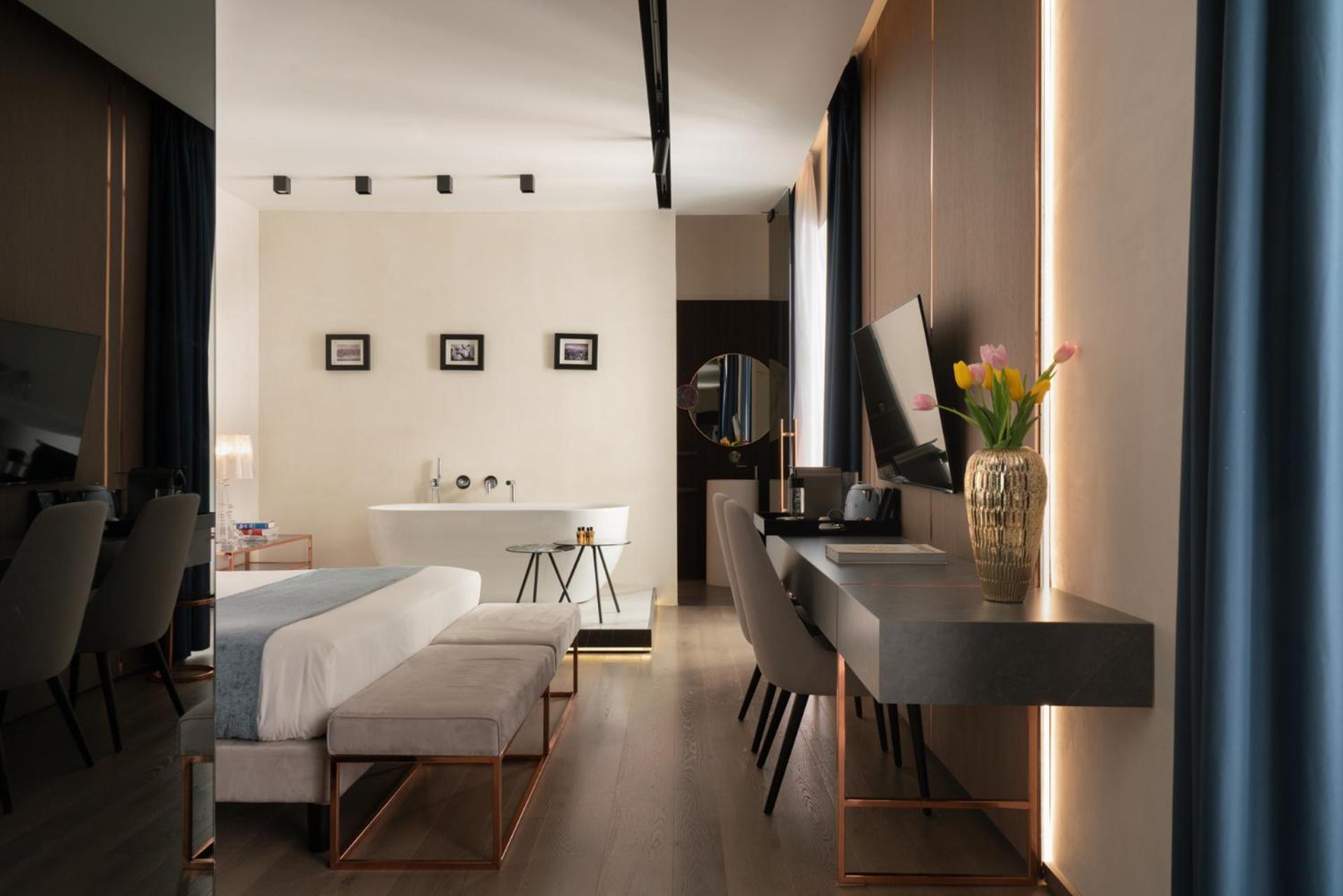 Agra Suites