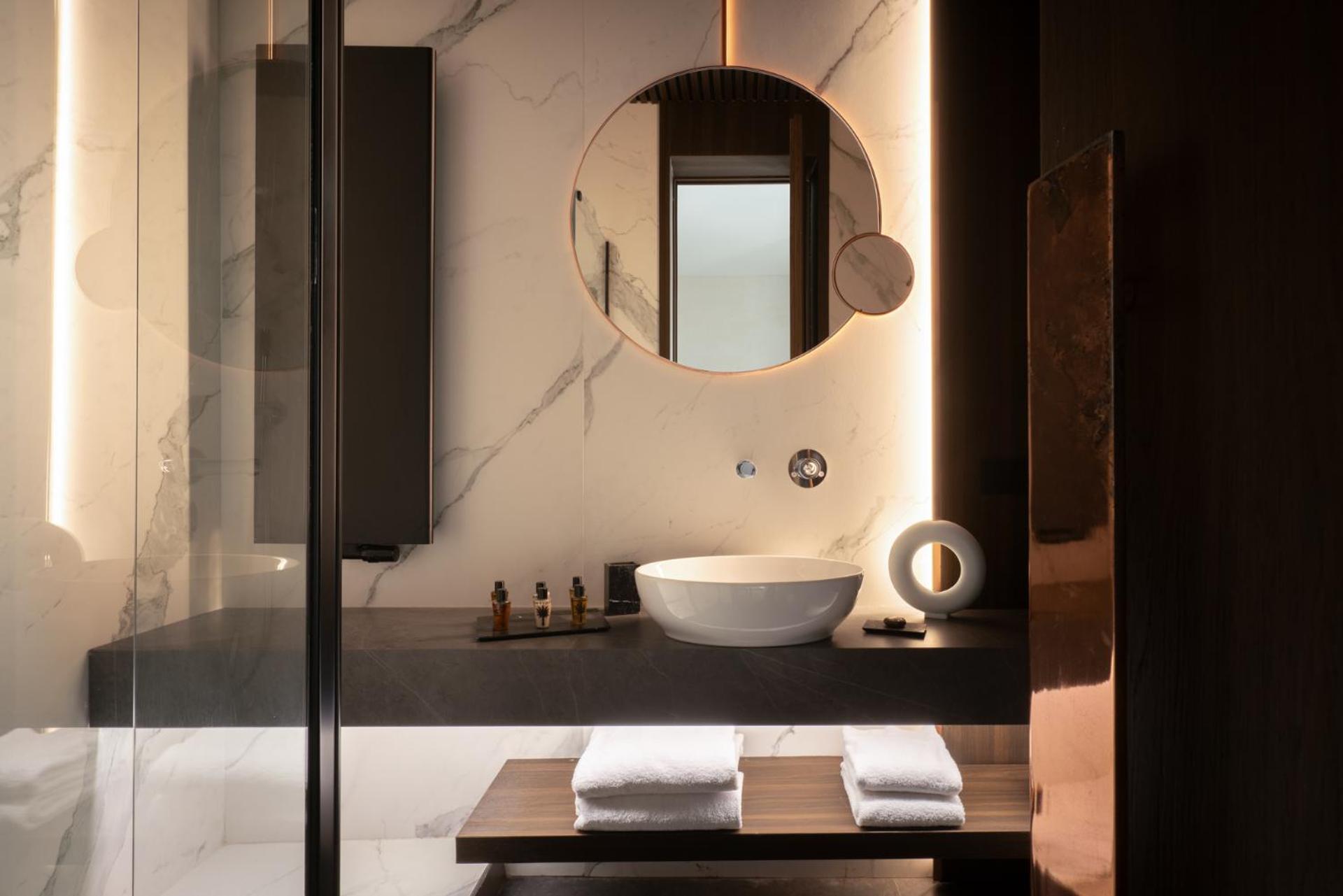 Agra Suites