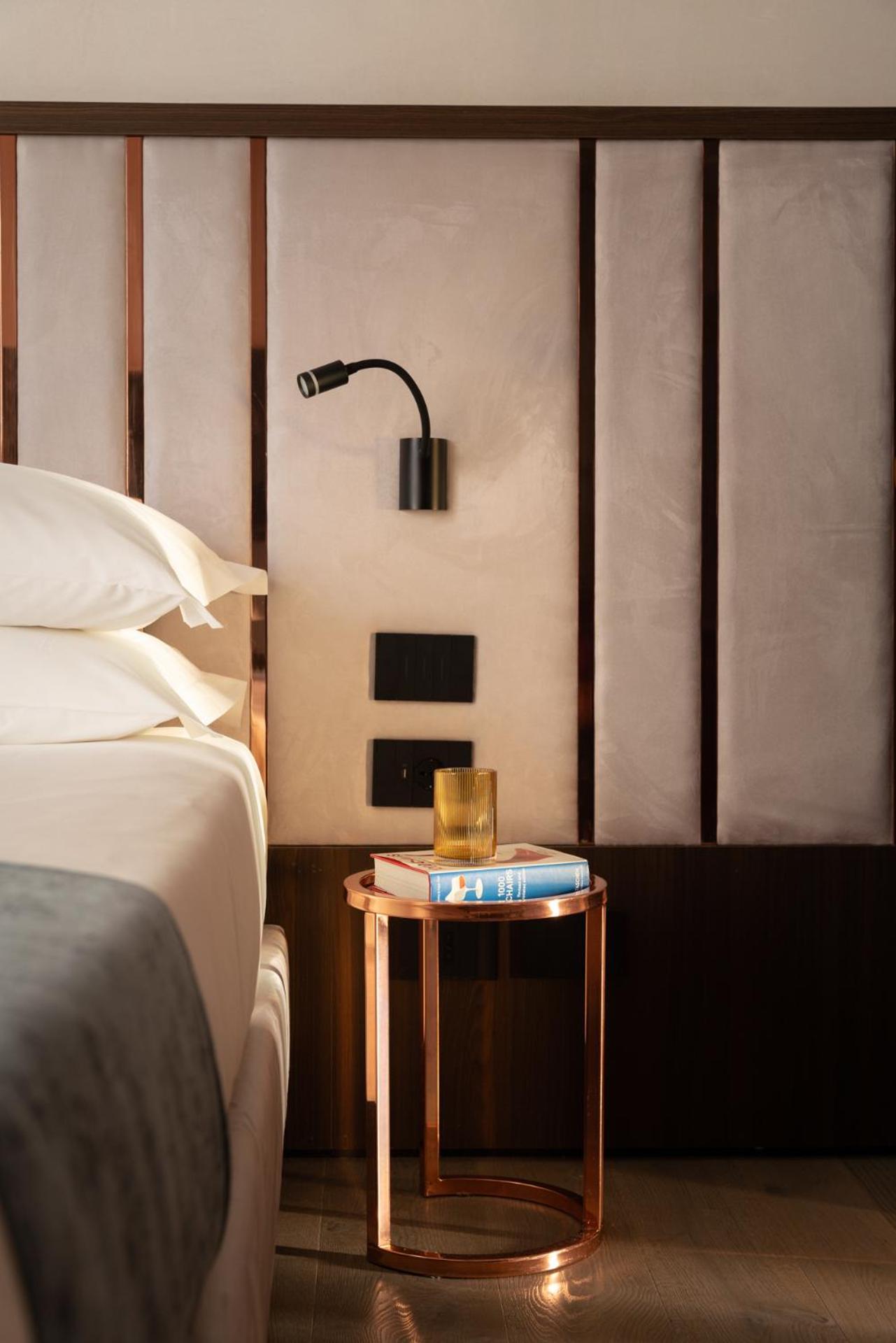 Agra Suites