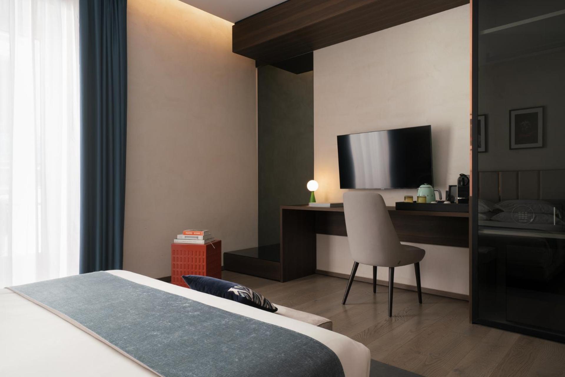 Agra Suites