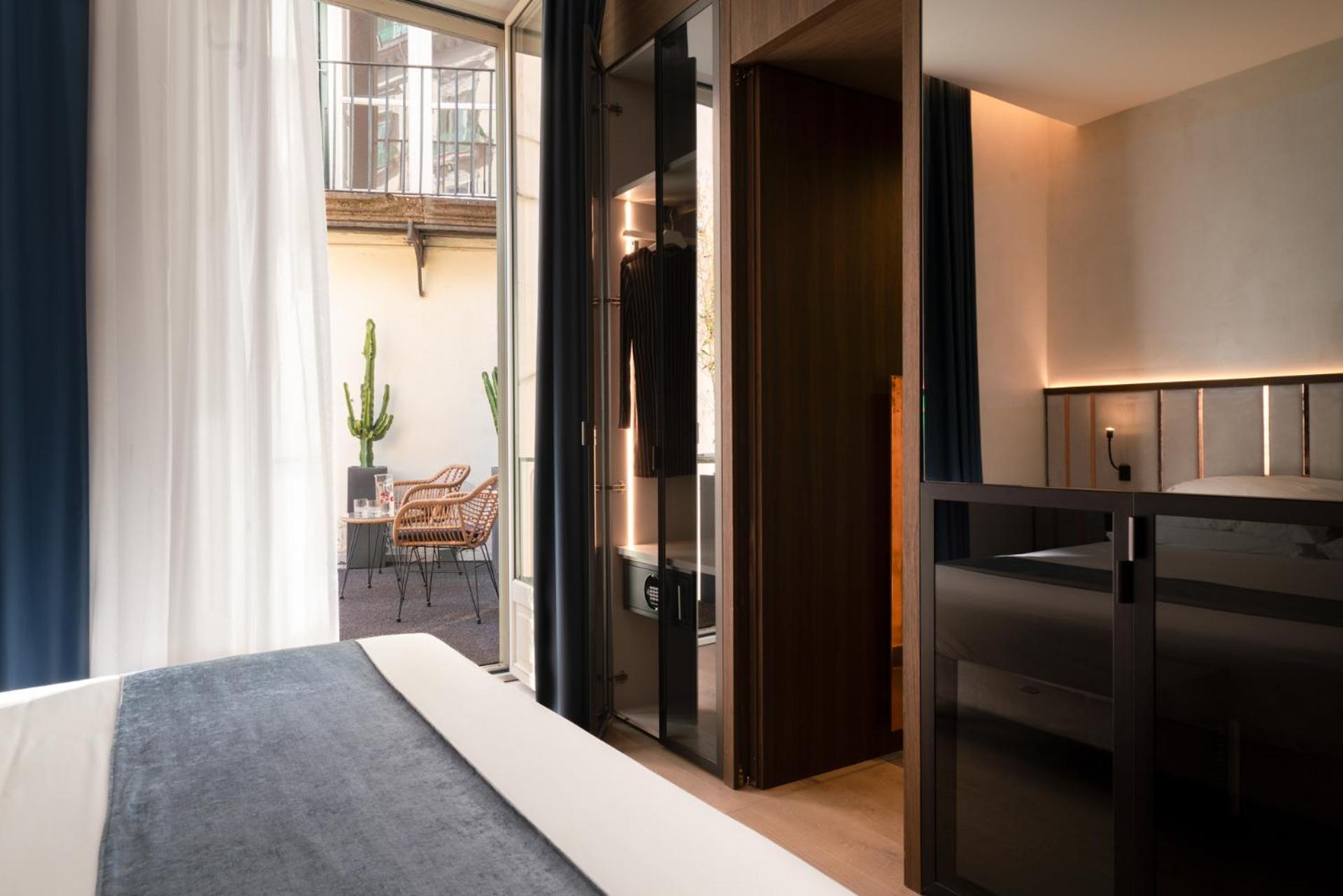 Agra Suites