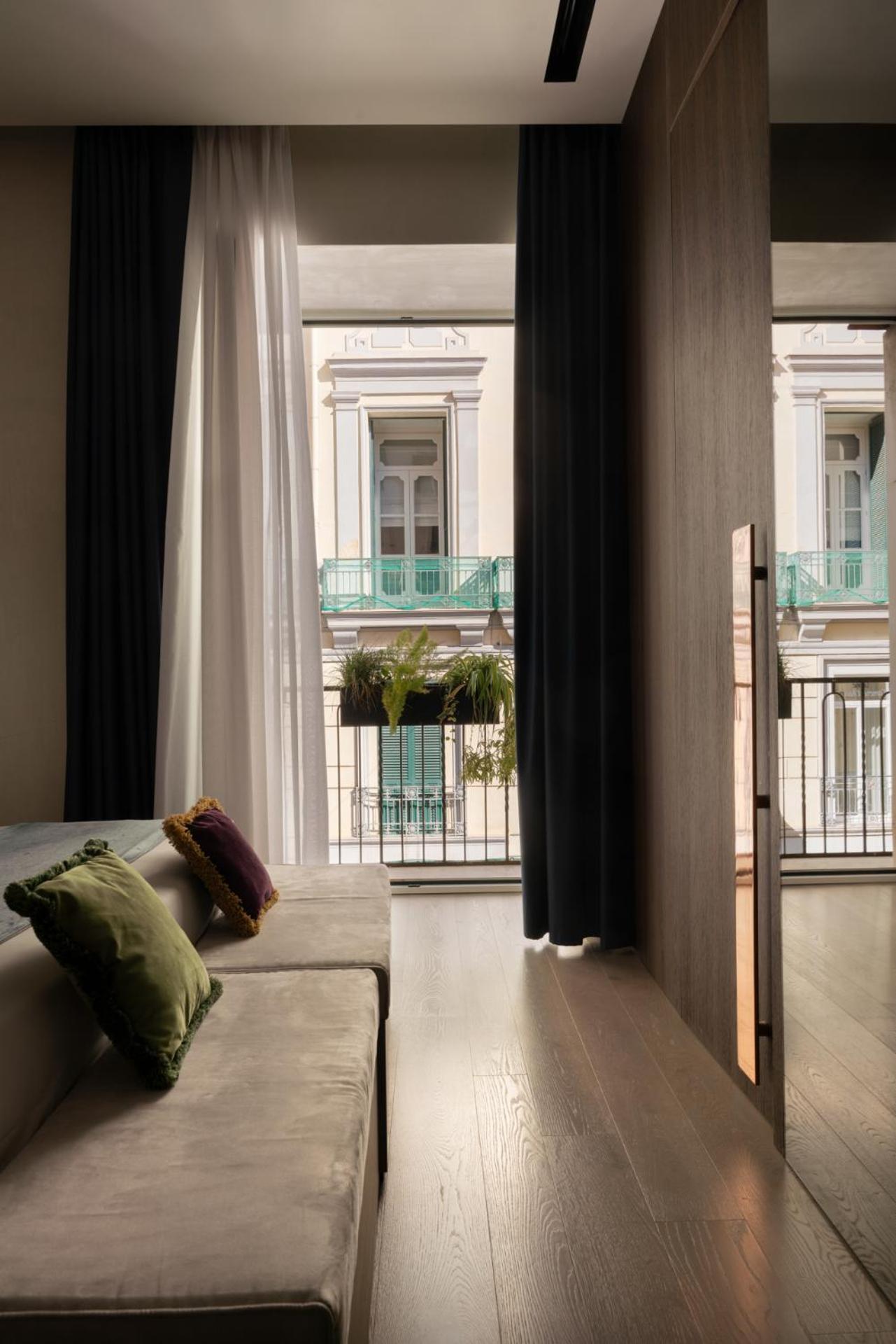 Agra Suites