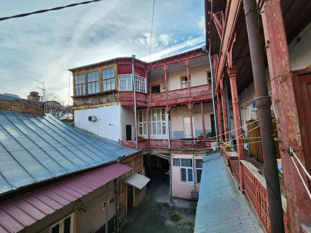 Cozy Apartment in Old Tbilisi view 4
