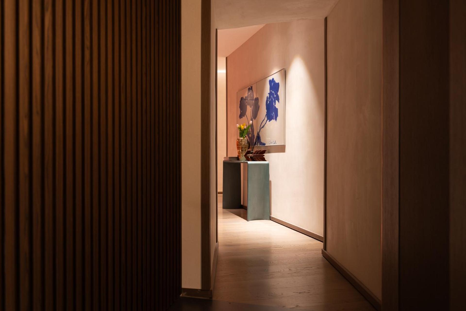 Agra Suites