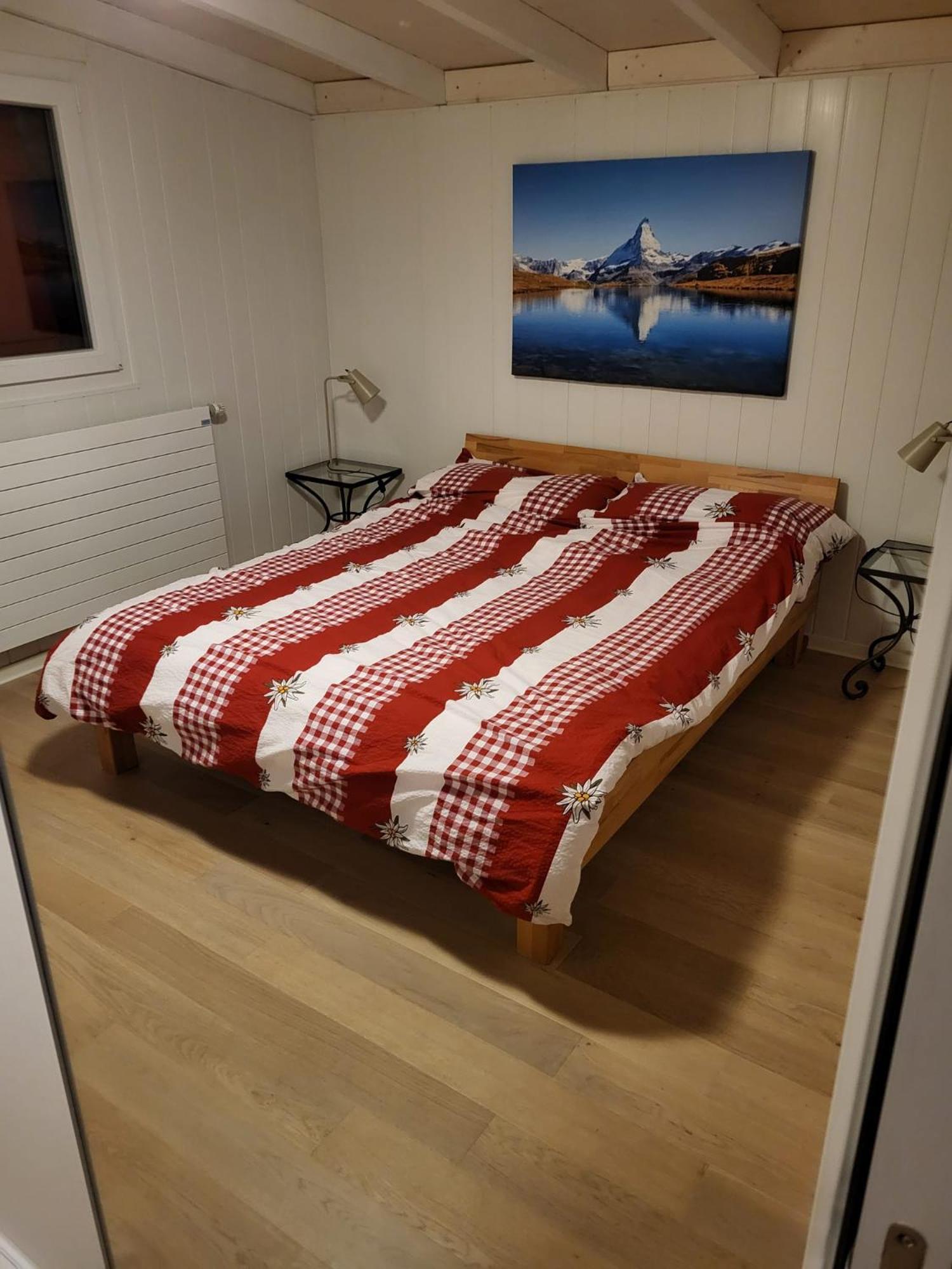 Rhône Cottage 4, villa, jardin, vélos, balançoires, jeux, 200m étang Vieux Rhône