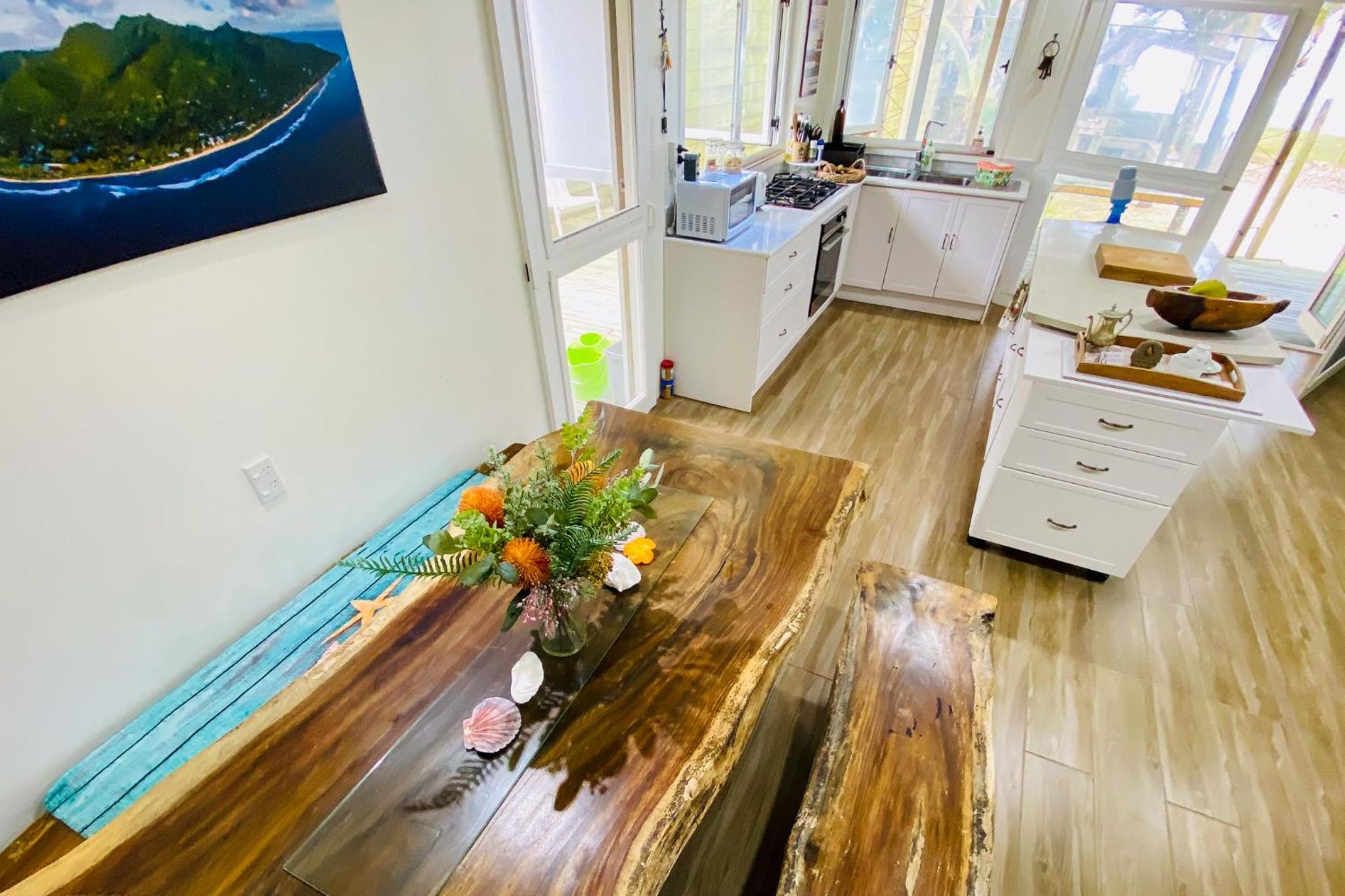 ShineAwayHomes - Family Beach Front central air con