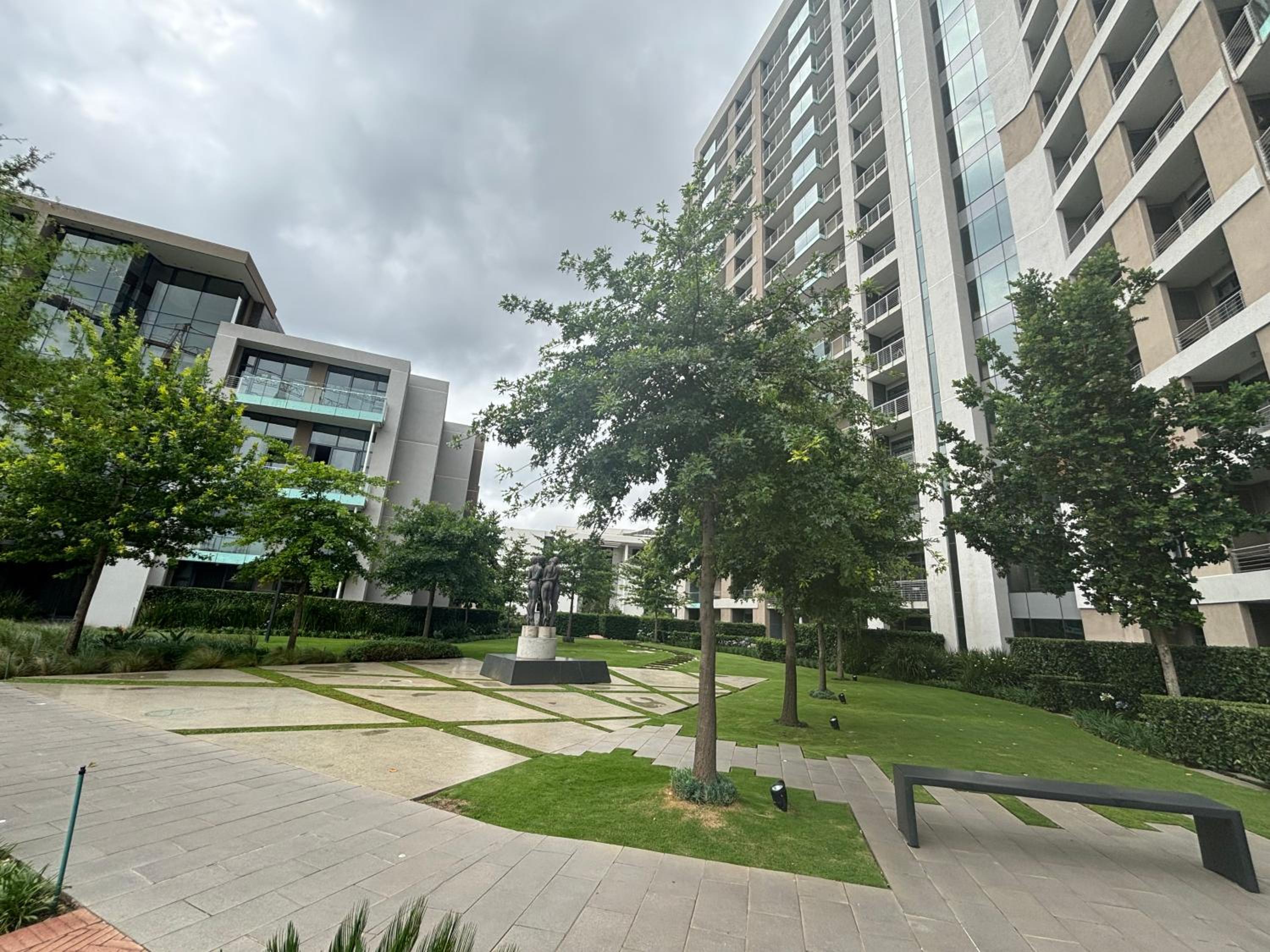 Stylish & Convenient @ Menlyn Maine 817