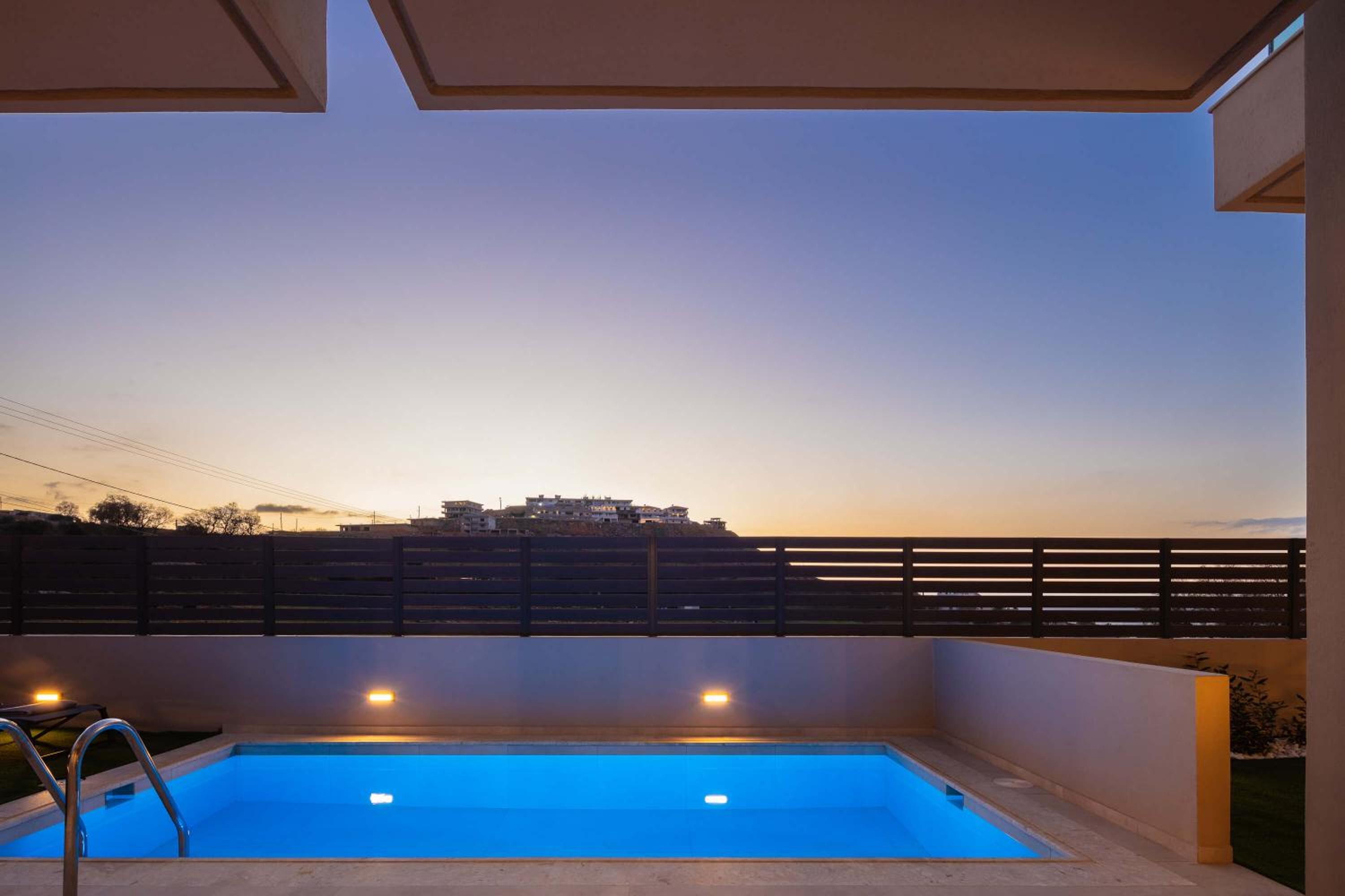New Modern Villas with Private Pools and Walking distance to Beach