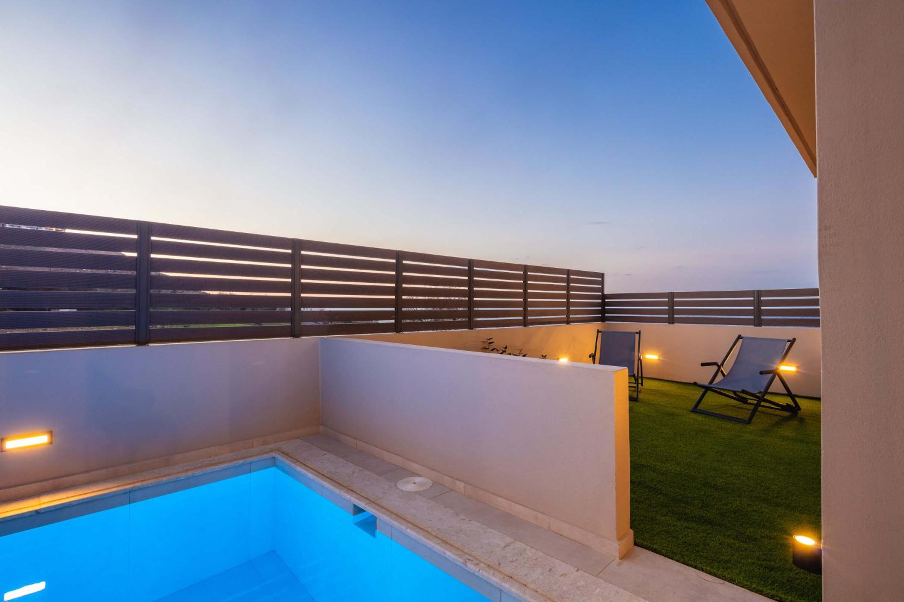 New Modern Villas with Private Pools and Walking distance to Beach
