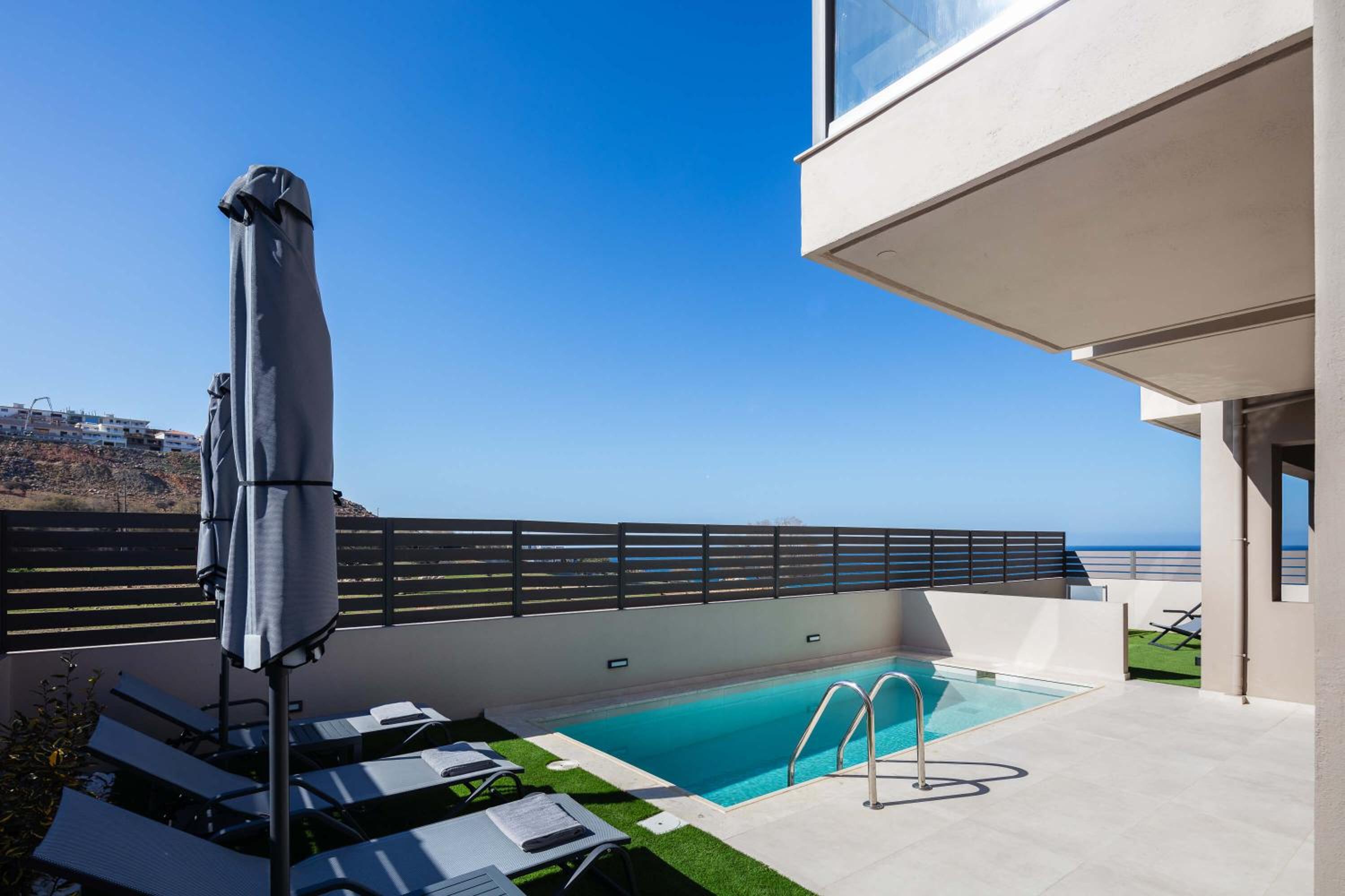 New Modern Villas with Private Pools and Walking distance to Beach