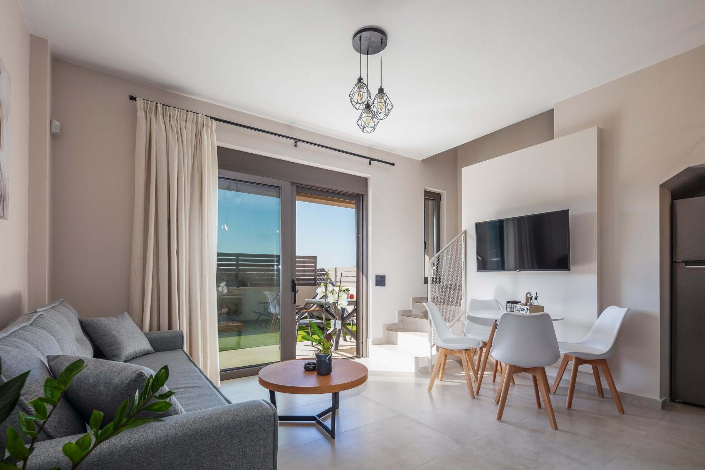 New Modern Villas with Private Pools and Walking distance to Beach