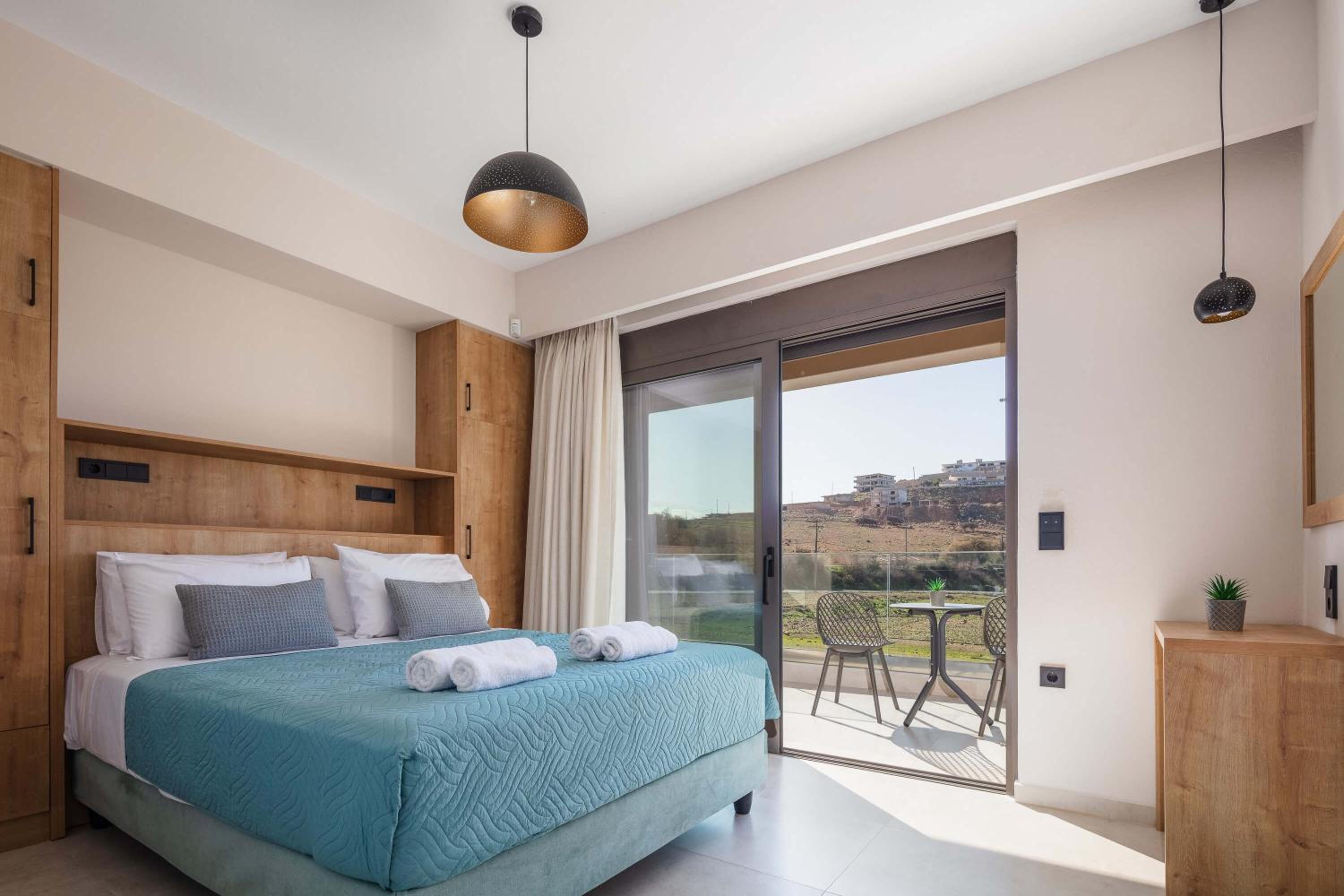 New Modern Villas with Private Pools and Walking distance to Beach