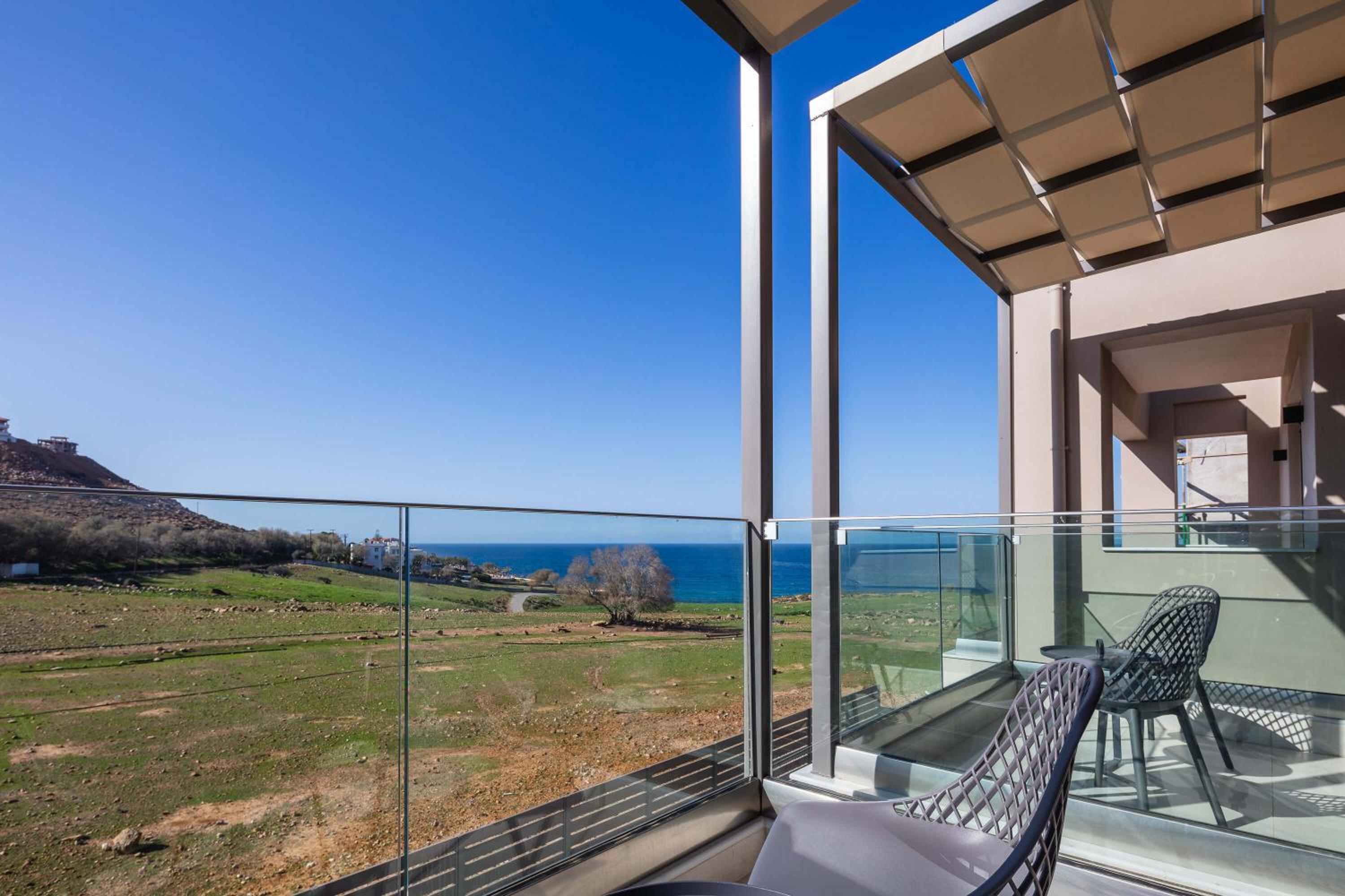 New Modern Villas with Private Pools and Walking distance to Beach