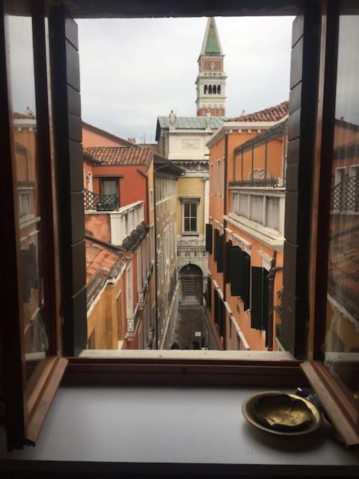 Incredible location in San Marco's Square, Venice