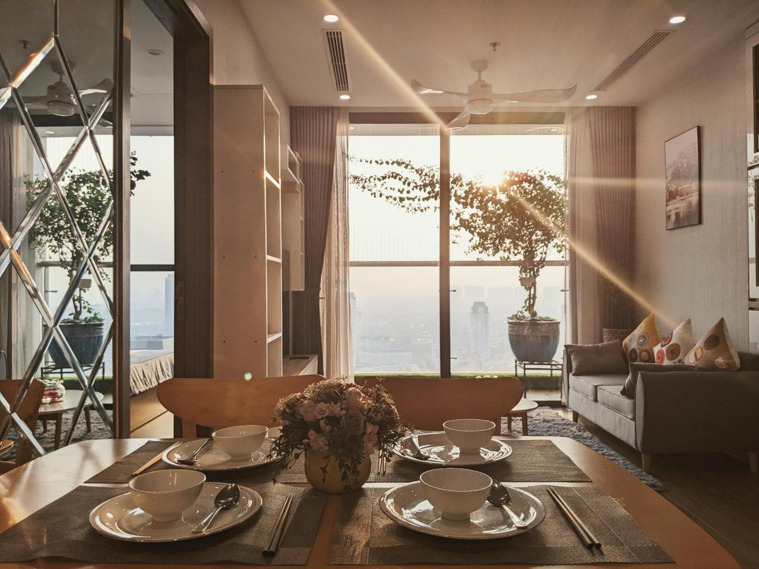 LUXURY APARTMENT VINHOMES SKYLAKE 5min to KEANGNAM