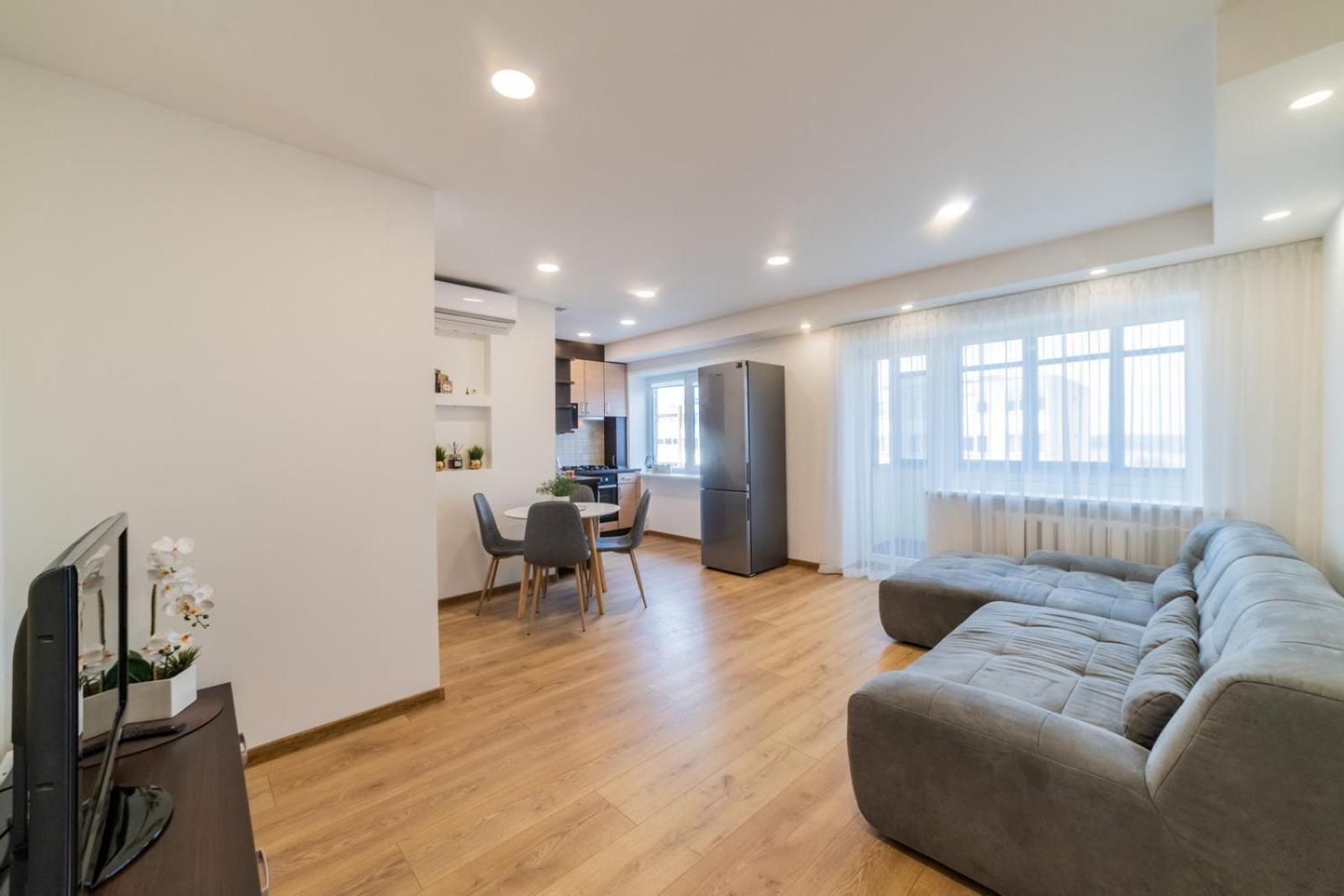 Hill Apartments