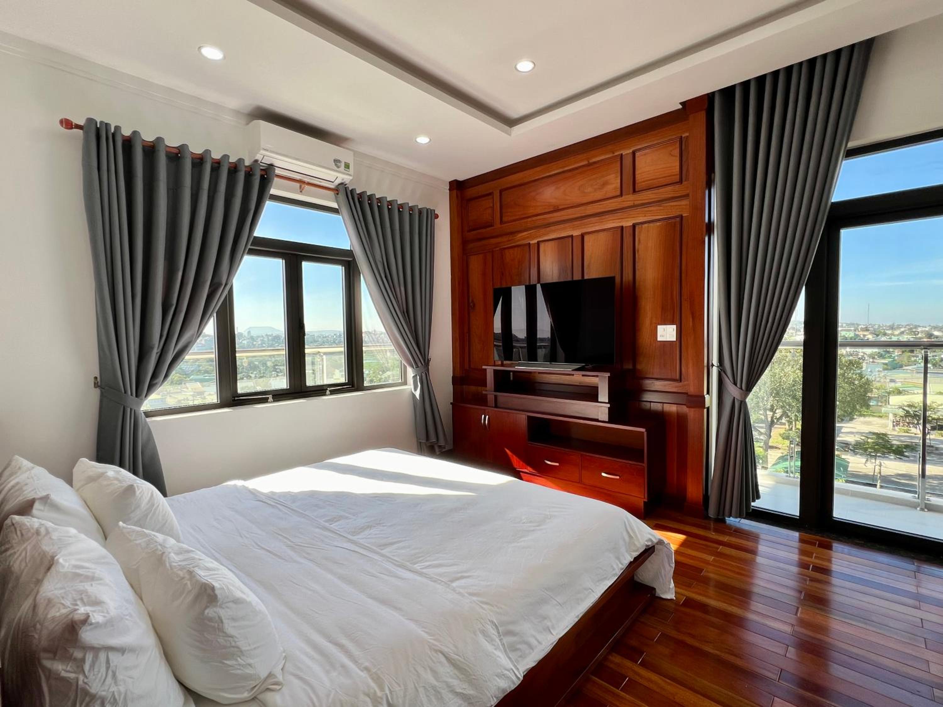 Đoàn Gia Luxury House view 2