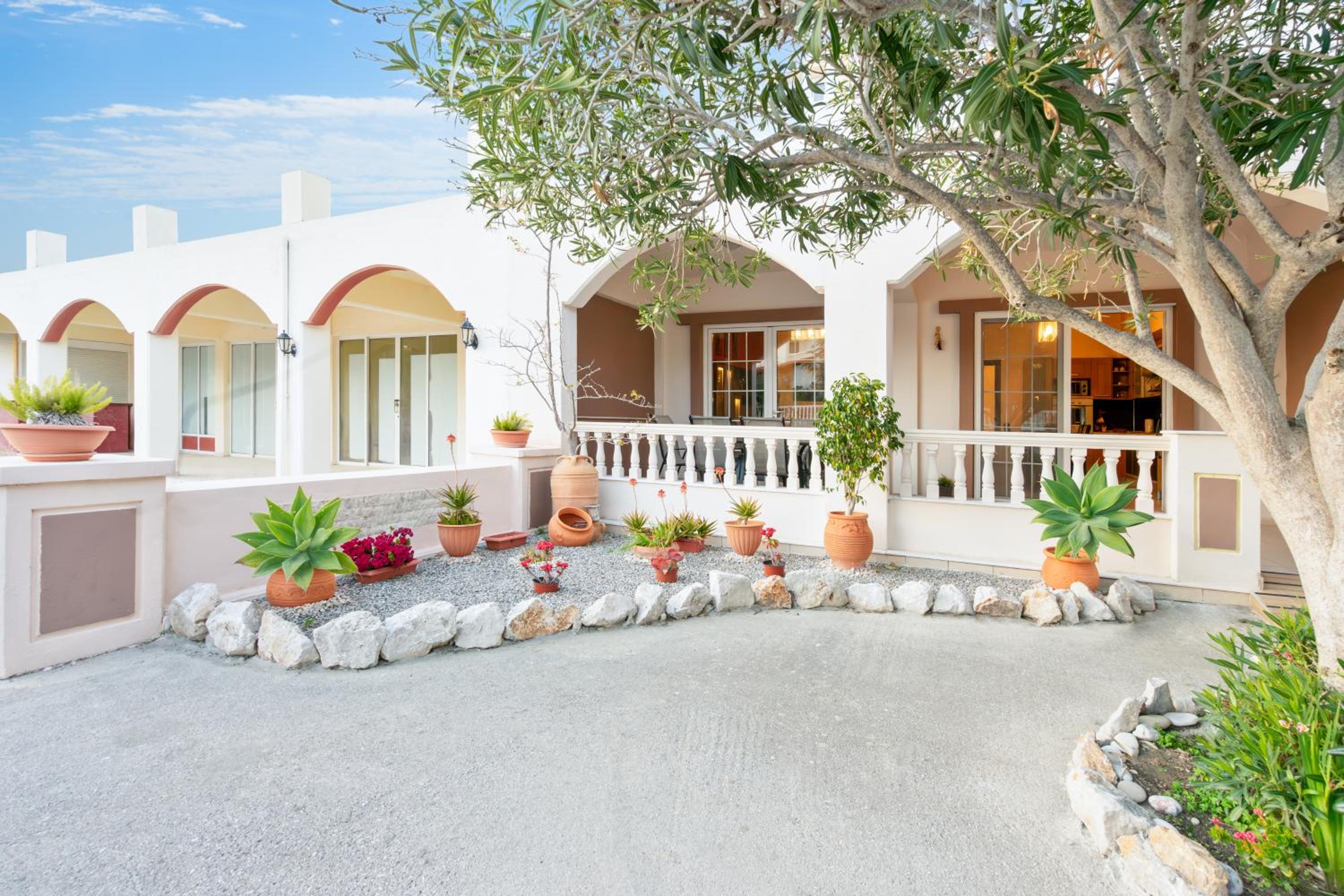 Hotel COLONIAL FAMILY apartment #4 ground floor - Image 1