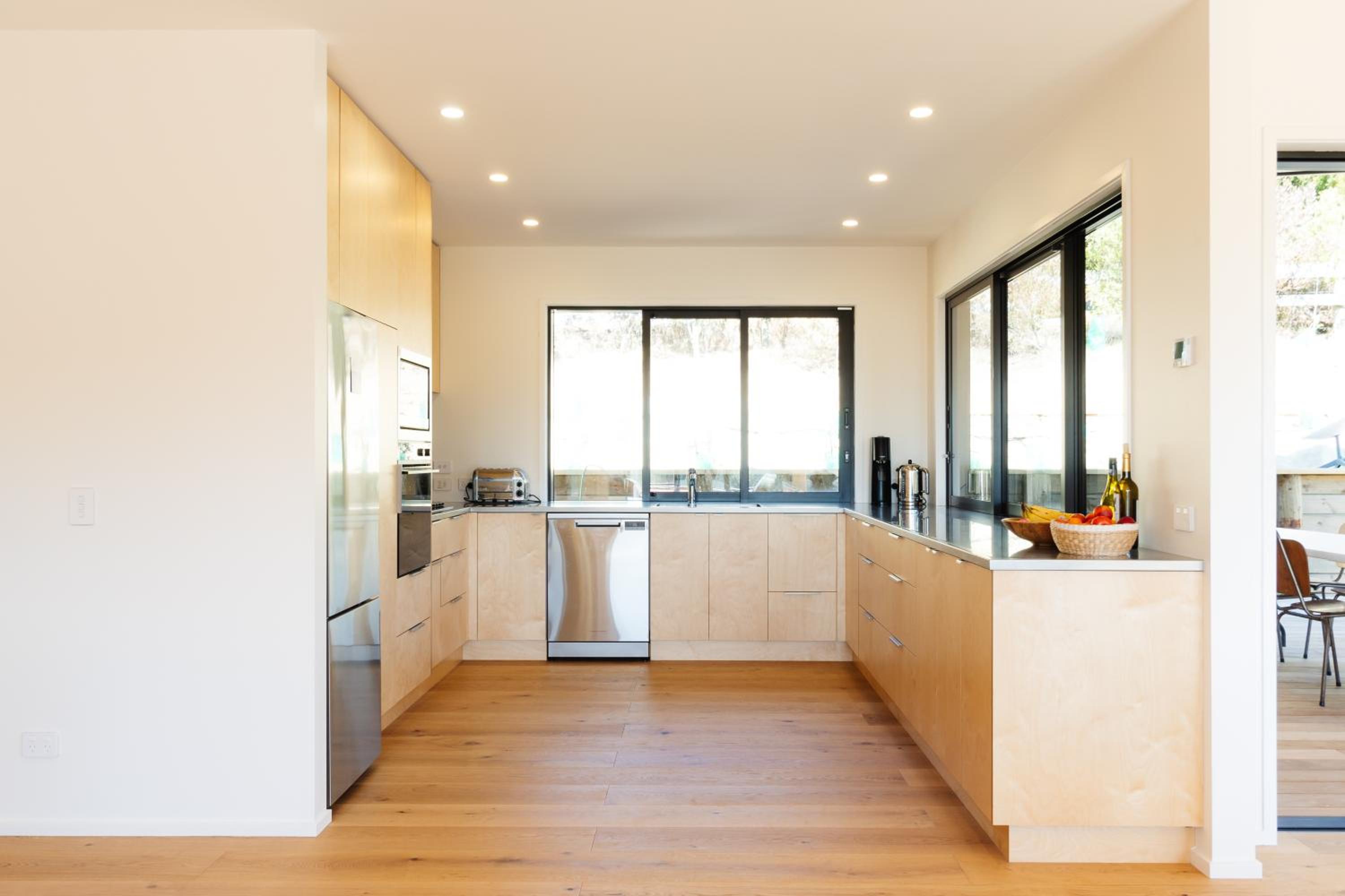 KOTARE – Stunning Kaiteriteri Holiday Home view 4