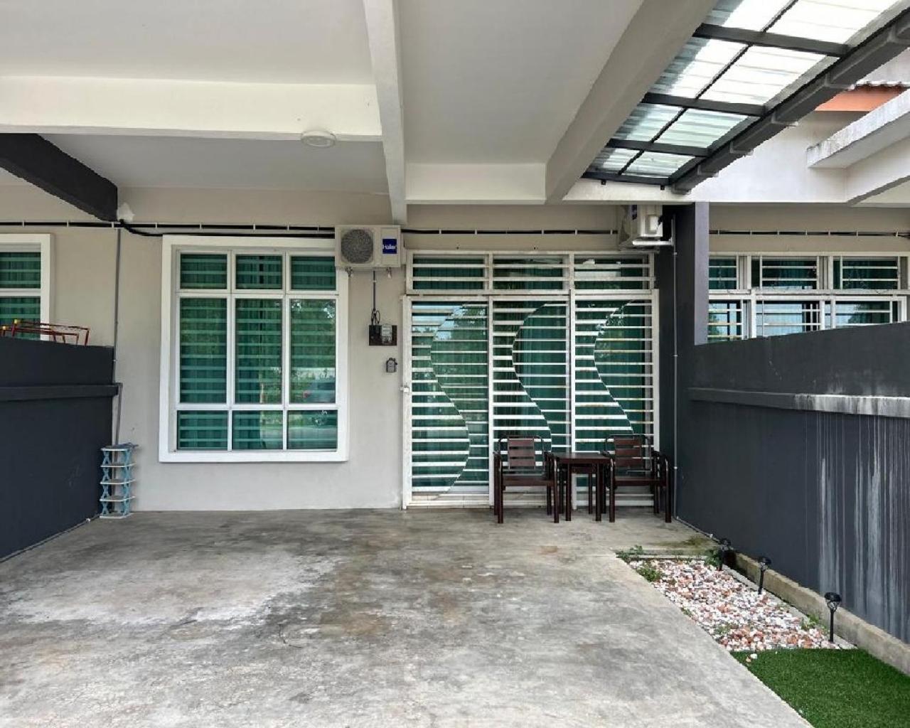 M2H Homestay photo 5