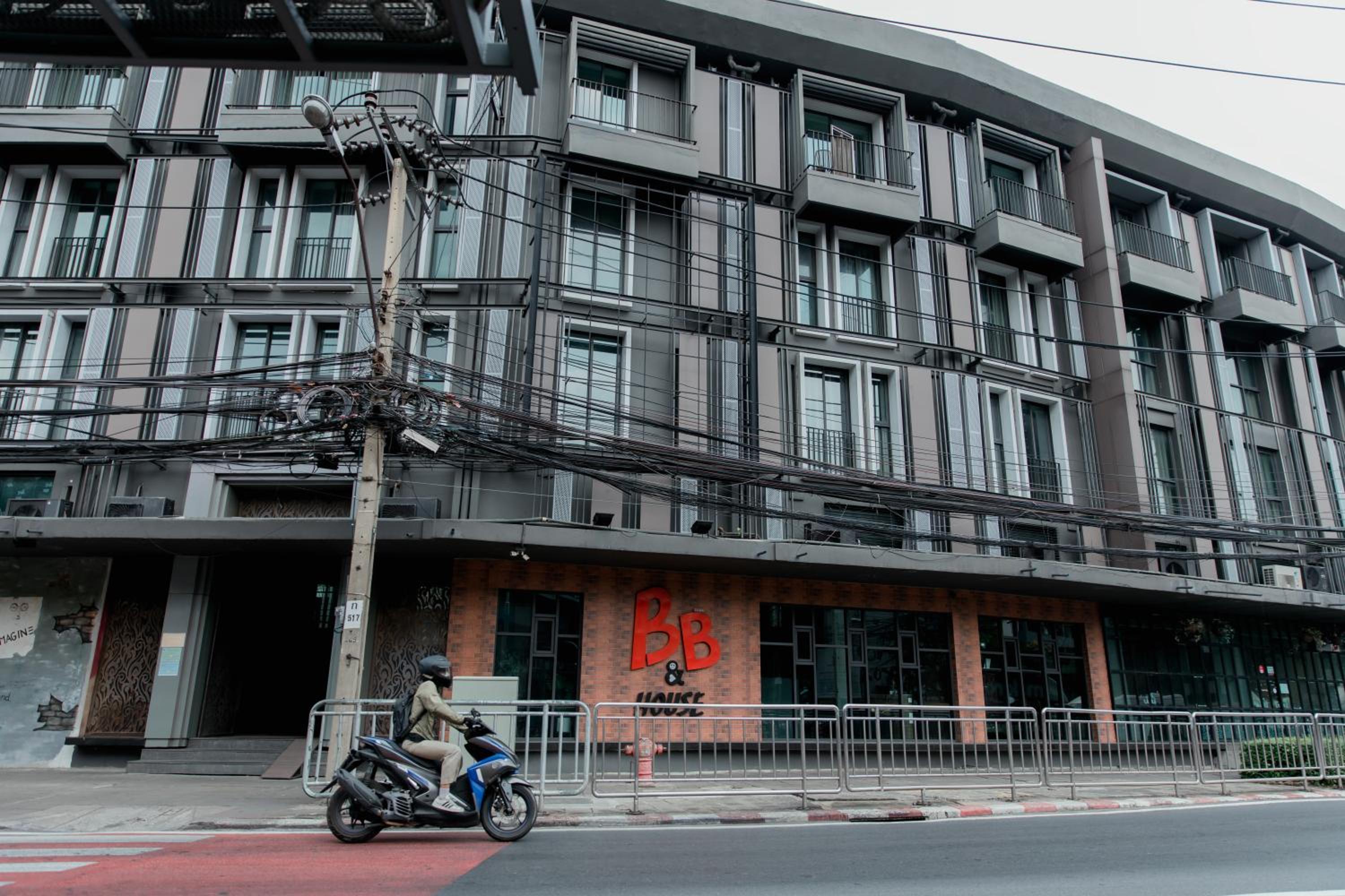 BB House Khlong Tan บีบีเฮ้าส์ คลองตัน
