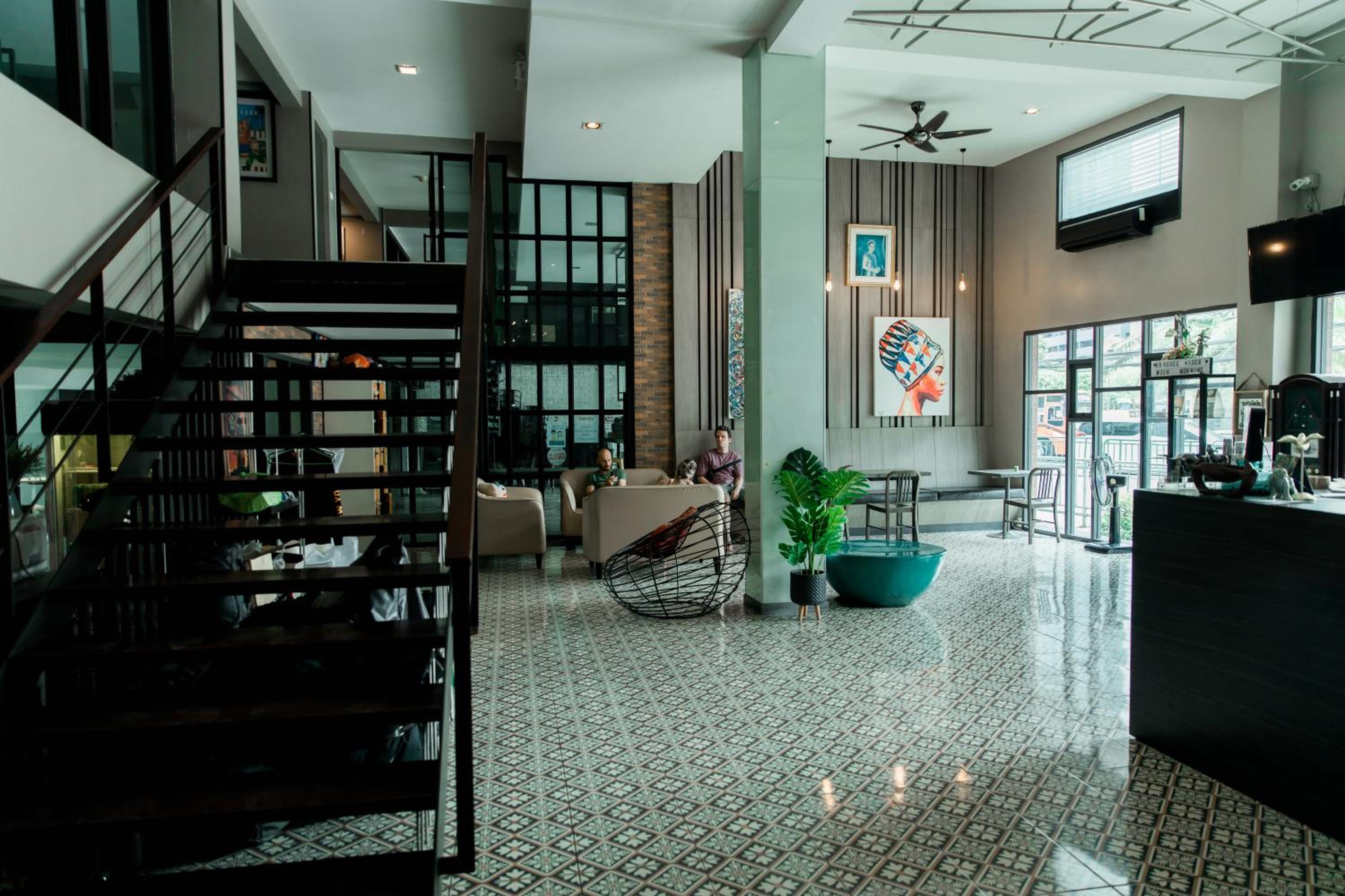 BB House Khlong Tan บีบีเฮ้าส์ คลองตัน