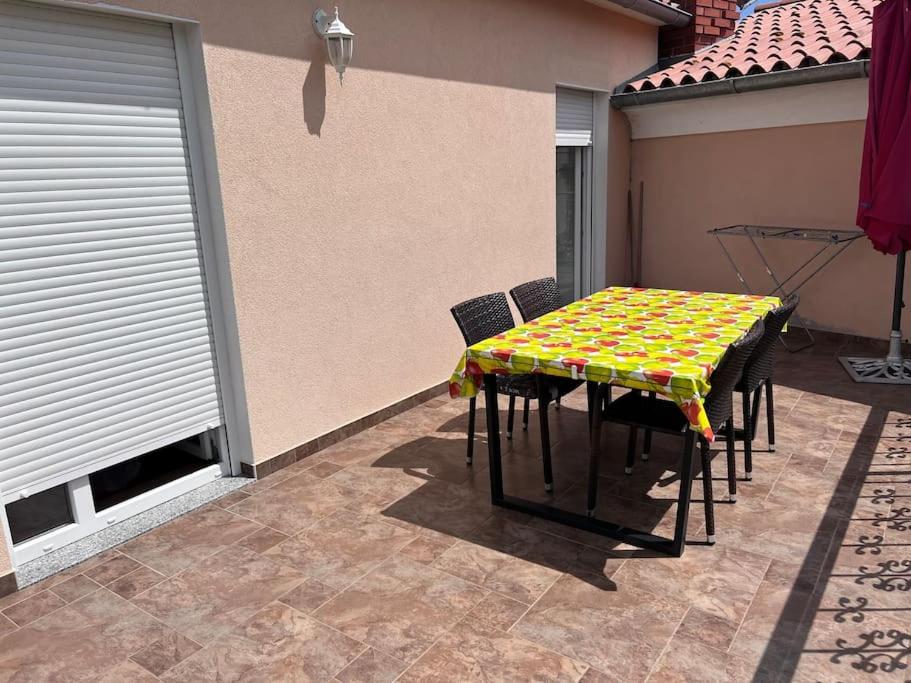 Comfy apartment Premantura view 3